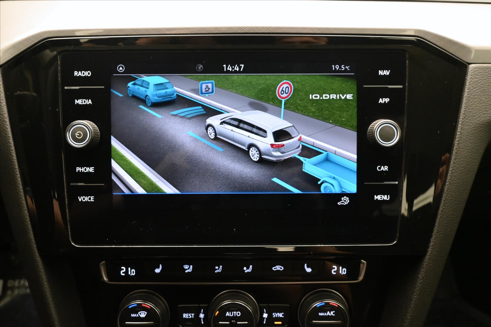 Hlavní fotografie vozu Volkswagen Passat 2,0 TDI 110kW Business Záruka až 5 let (20)