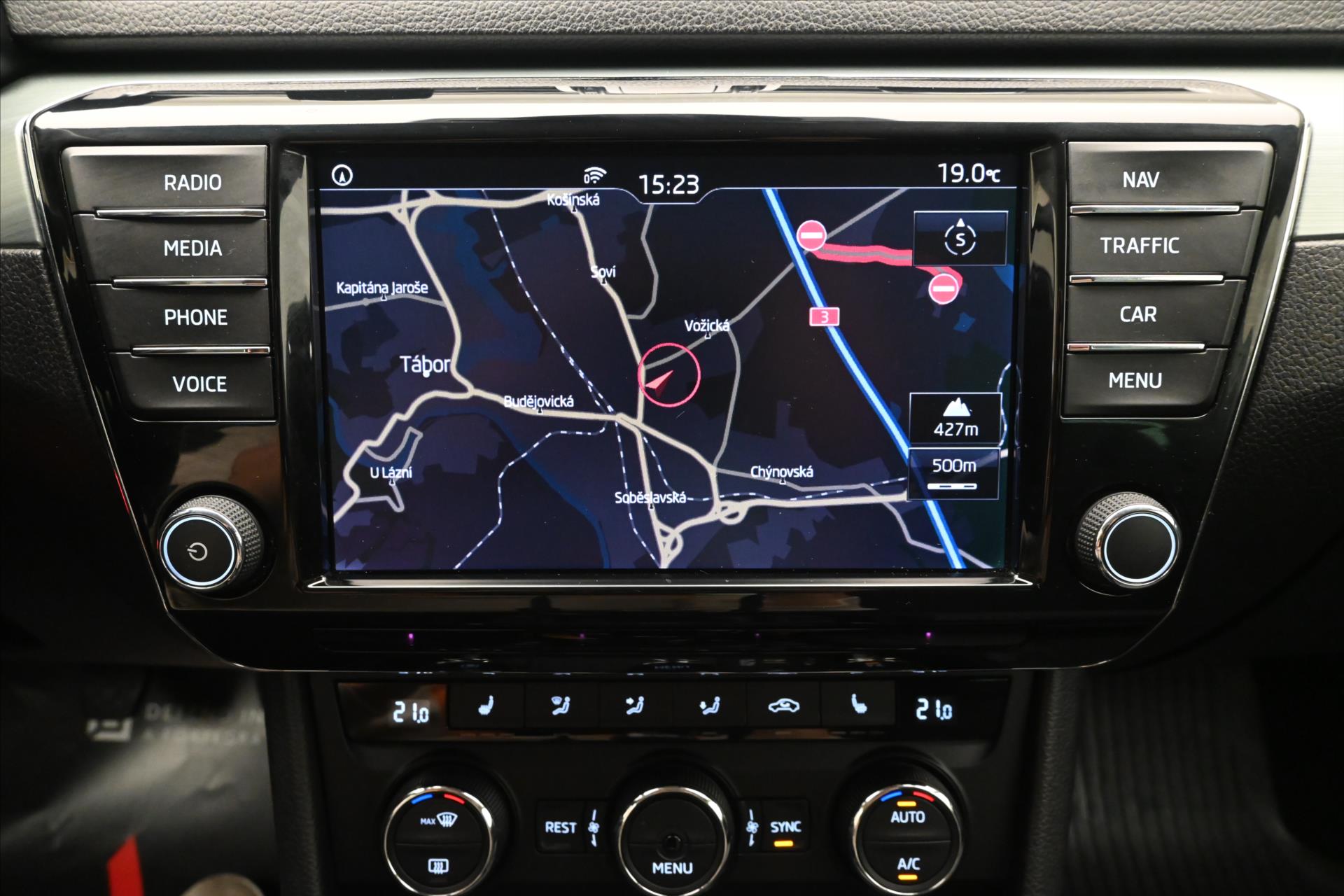 Hlavní fotografie vozu Škoda Superb 1,6 TDI 88 kW NAVI Ambition Záruka až 5 let (20)