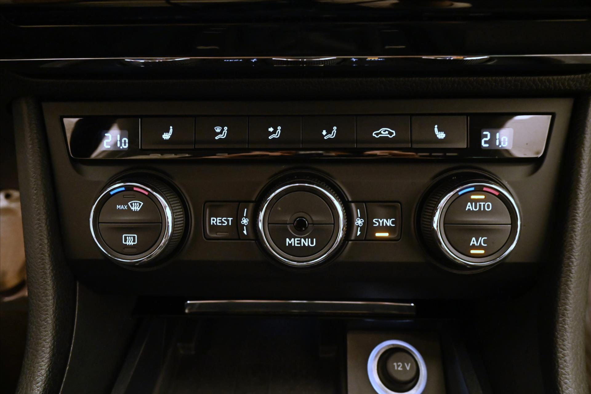 Hlavní fotografie vozu Škoda Superb 1,6 TDI 88 kW NAVI Ambition Záruka až 5 let (21)