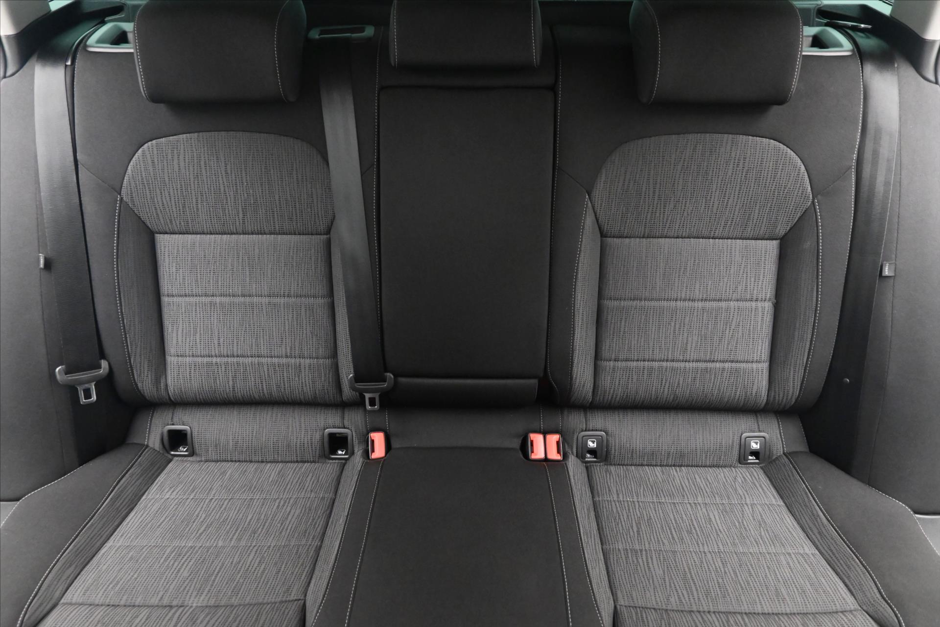 Hlavní fotografie vozu Škoda Superb 1,6 TDI 88 kW NAVI Ambition Záruka až 5 let (27)