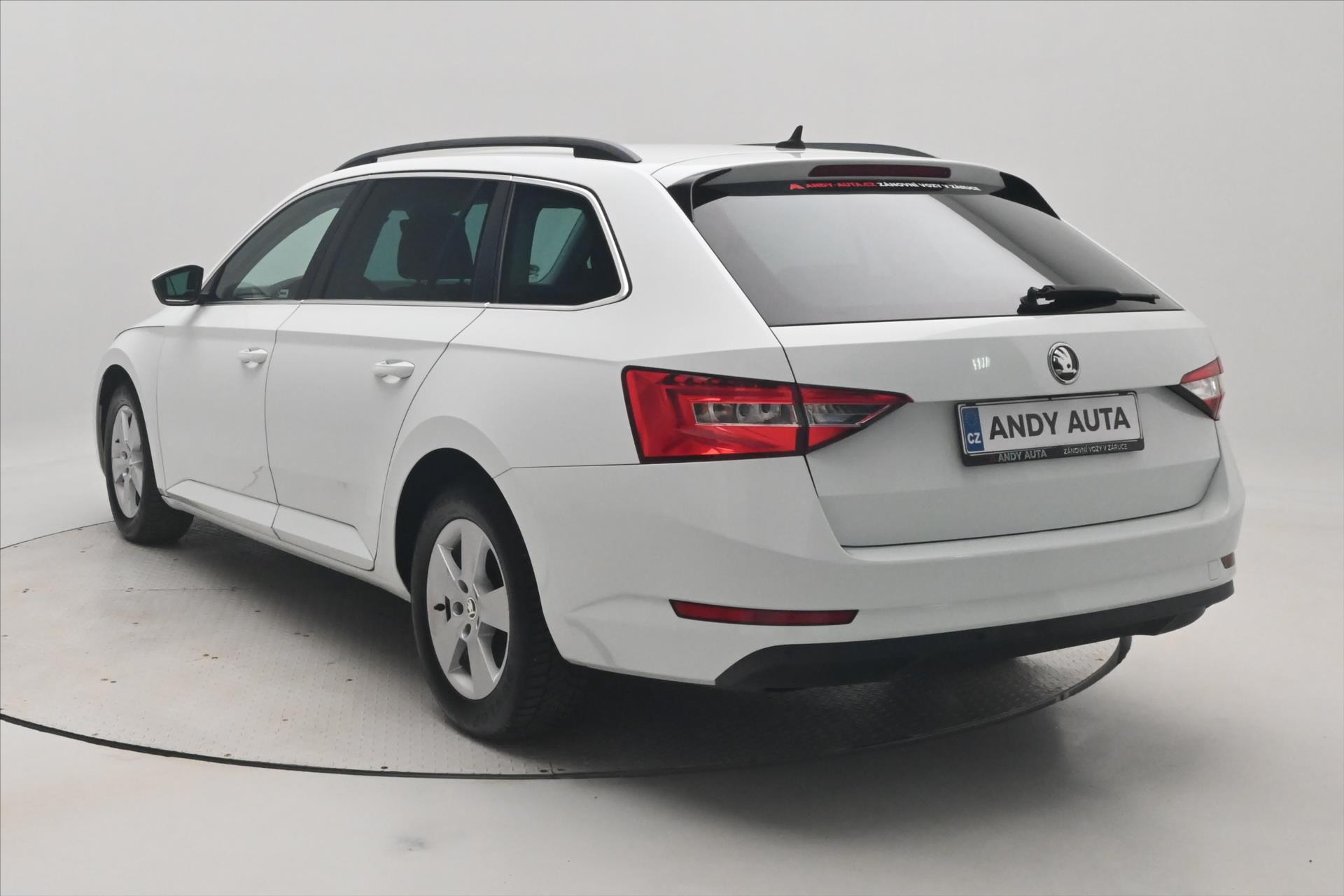 Hlavní fotografie vozu Škoda Superb 1,6 TDI 88 kW NAVI Ambition Záruka až 5 let (8)