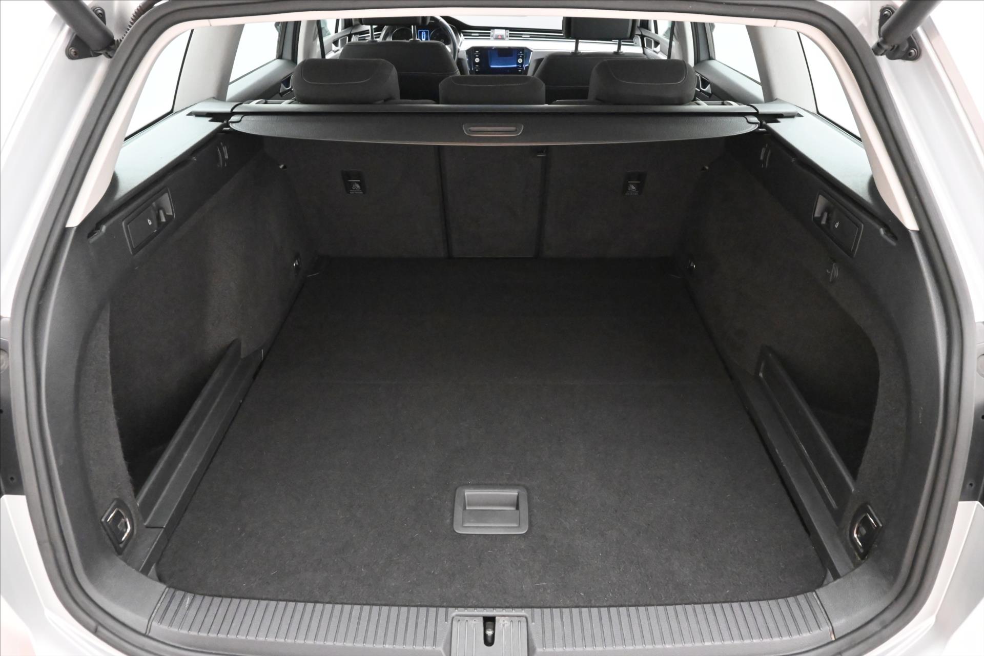 Main photo of the car Volkswagen Passat 2.0 TDI 110 kW DSG Business Warranty up to 5 years (11)