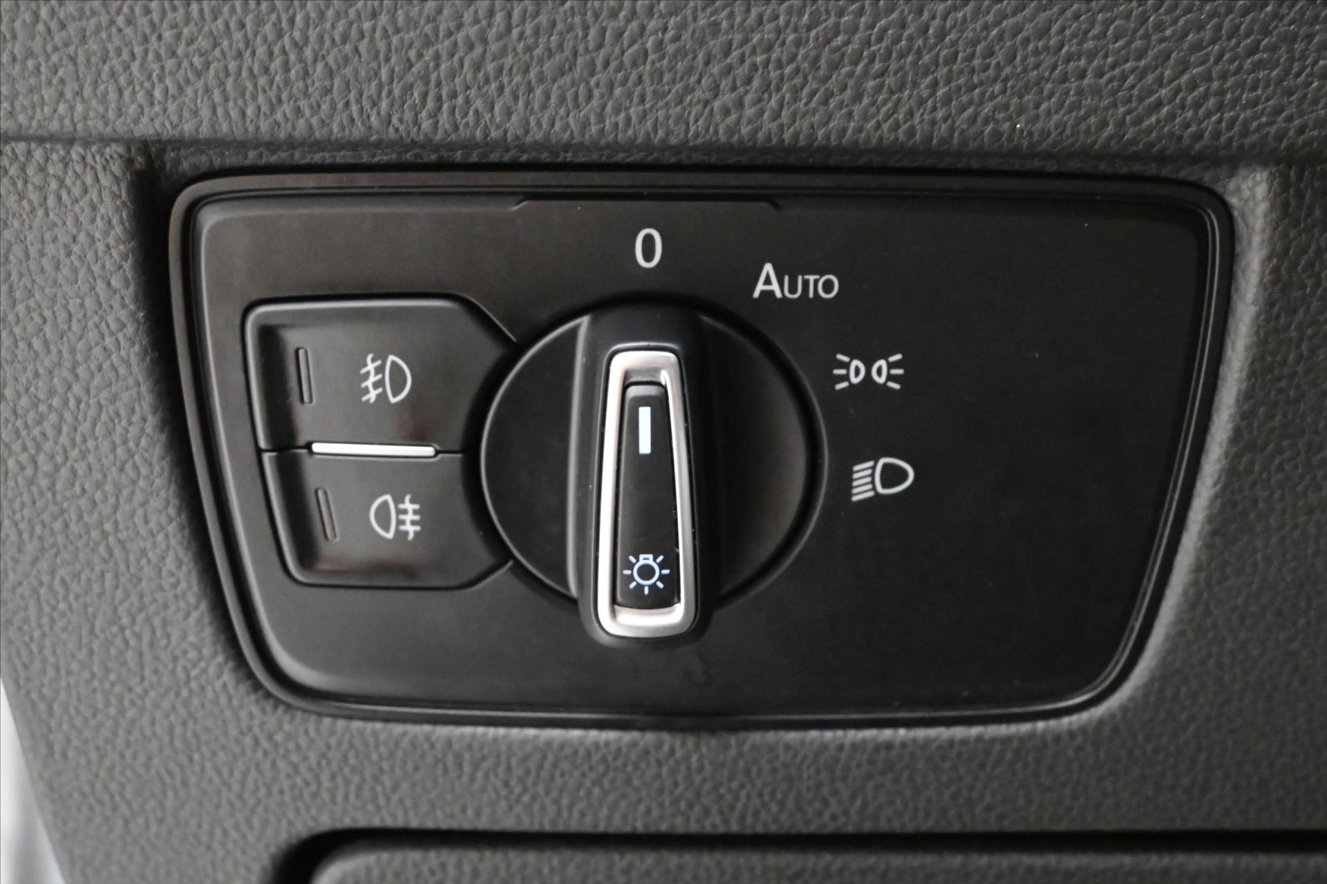 Main photo of the car Volkswagen Passat 2.0 TDI 110 kW DSG Business Warranty up to 5 years (28)