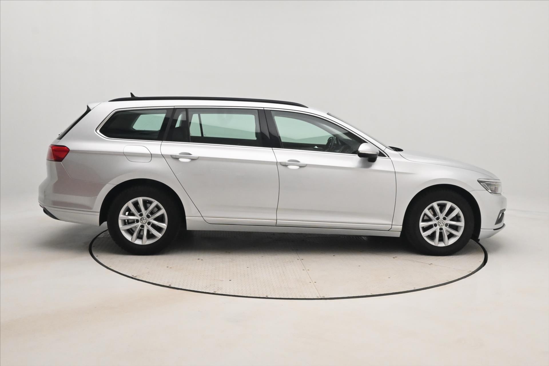 Main photo of the car Volkswagen Passat 2.0 TDI 110 kW DSG Business Warranty up to 5 years (5)