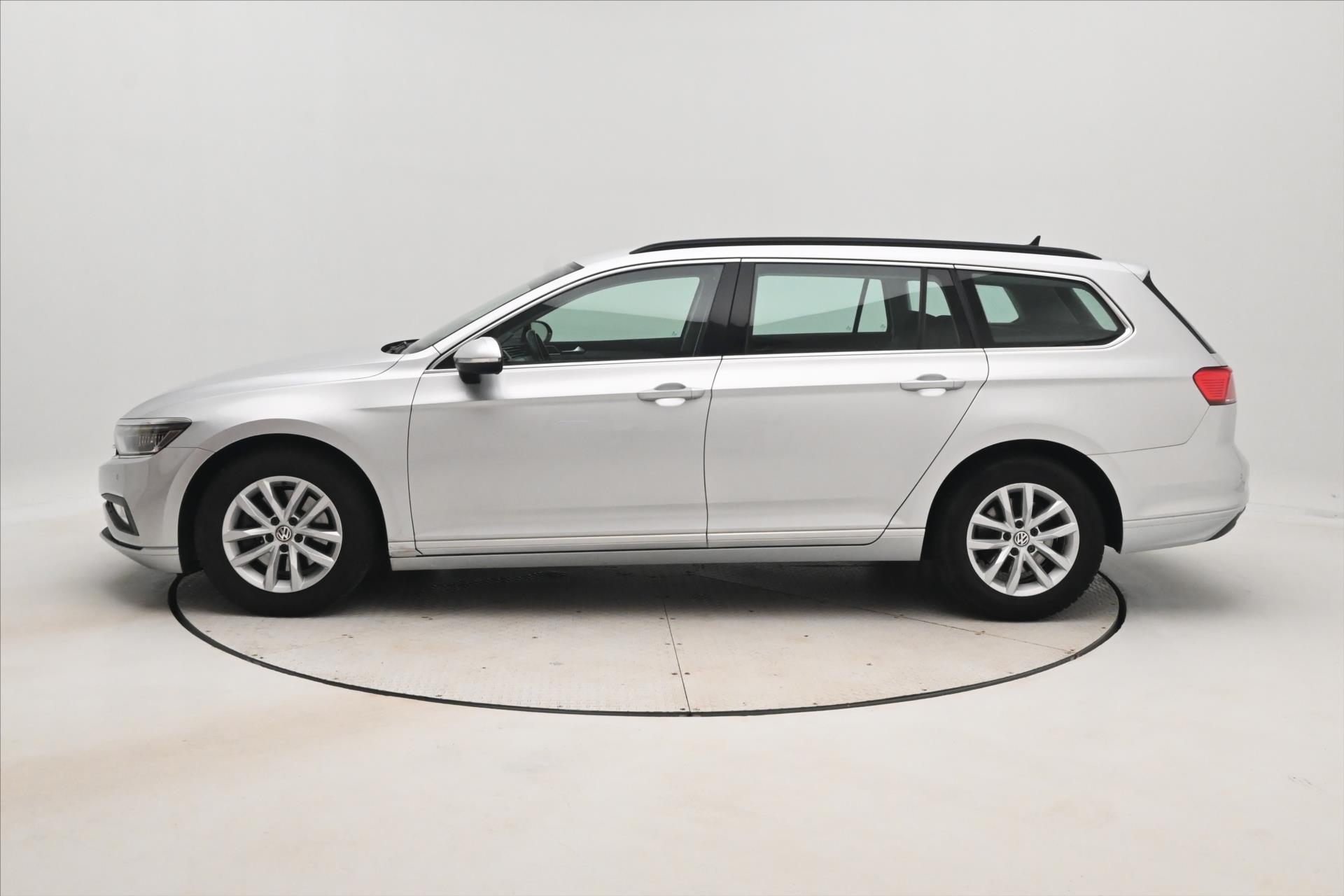 Main photo of the car Volkswagen Passat 2.0 TDI 110 kW DSG Business Warranty up to 5 years (9)