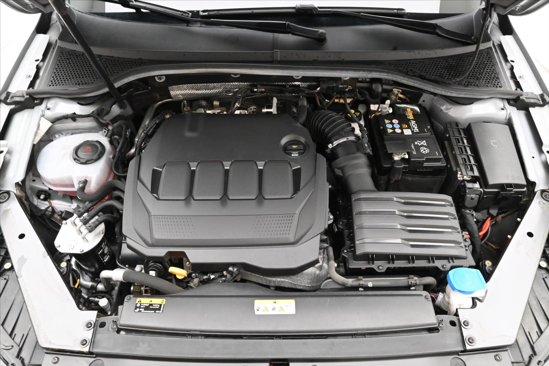 Main photo of the car Volkswagen Passat 2.0 TDI 110 kW DSG Business Warranty up to 5 years (10)