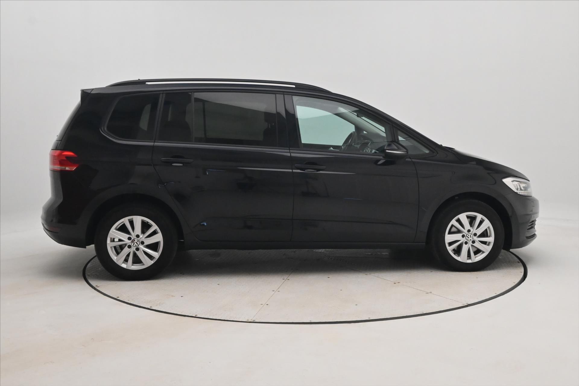 Hlavní fotografie vozu Volkswagen Touran 2,0 TDI 110kW DSG Alcantara Záruka až 5 let (5)