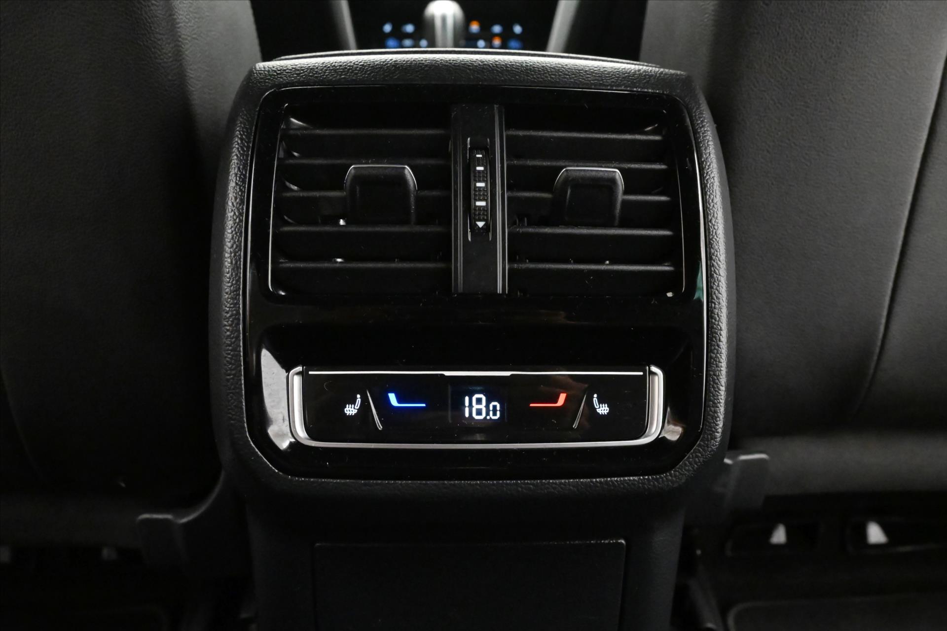 Hlavní fotografie vozu Volkswagen Passat 2,0 TDI 147kW 4x4 DSG Záruka až 5 let (23)