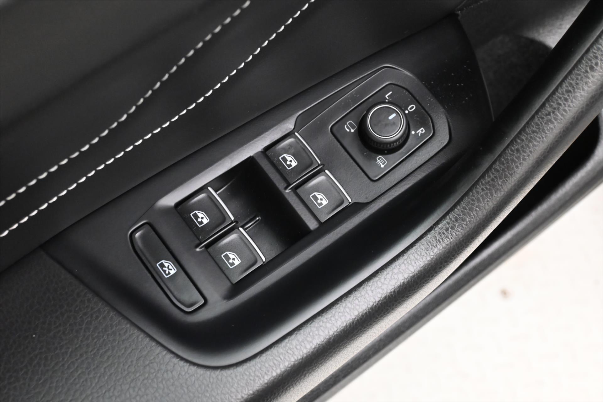 Hlavní fotografie vozu Volkswagen Passat 2,0 TDI 147kW 4x4 DSG Záruka až 5 let (27)