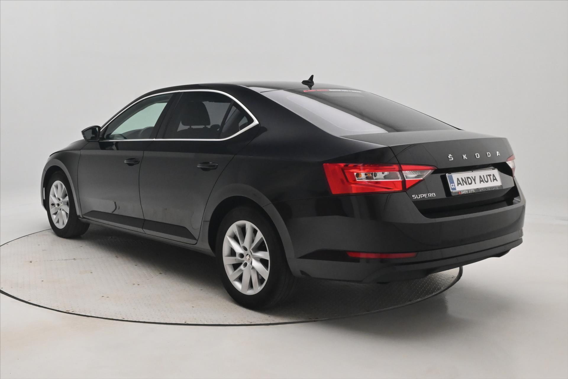 Hlavní fotografie vozu Škoda Superb 2,0 TDI 110 kW DSG Style Záruka až 5 let (8)