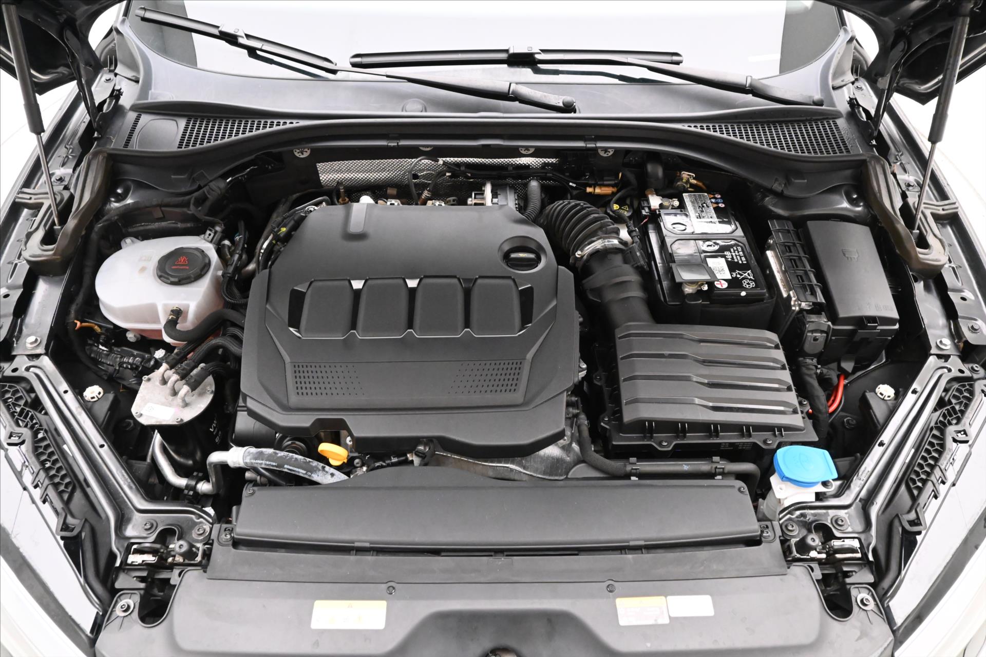 Hlavní fotografie vozu Škoda Superb 2,0 TDI 110 kW DSG Style Záruka až 5 let (10)