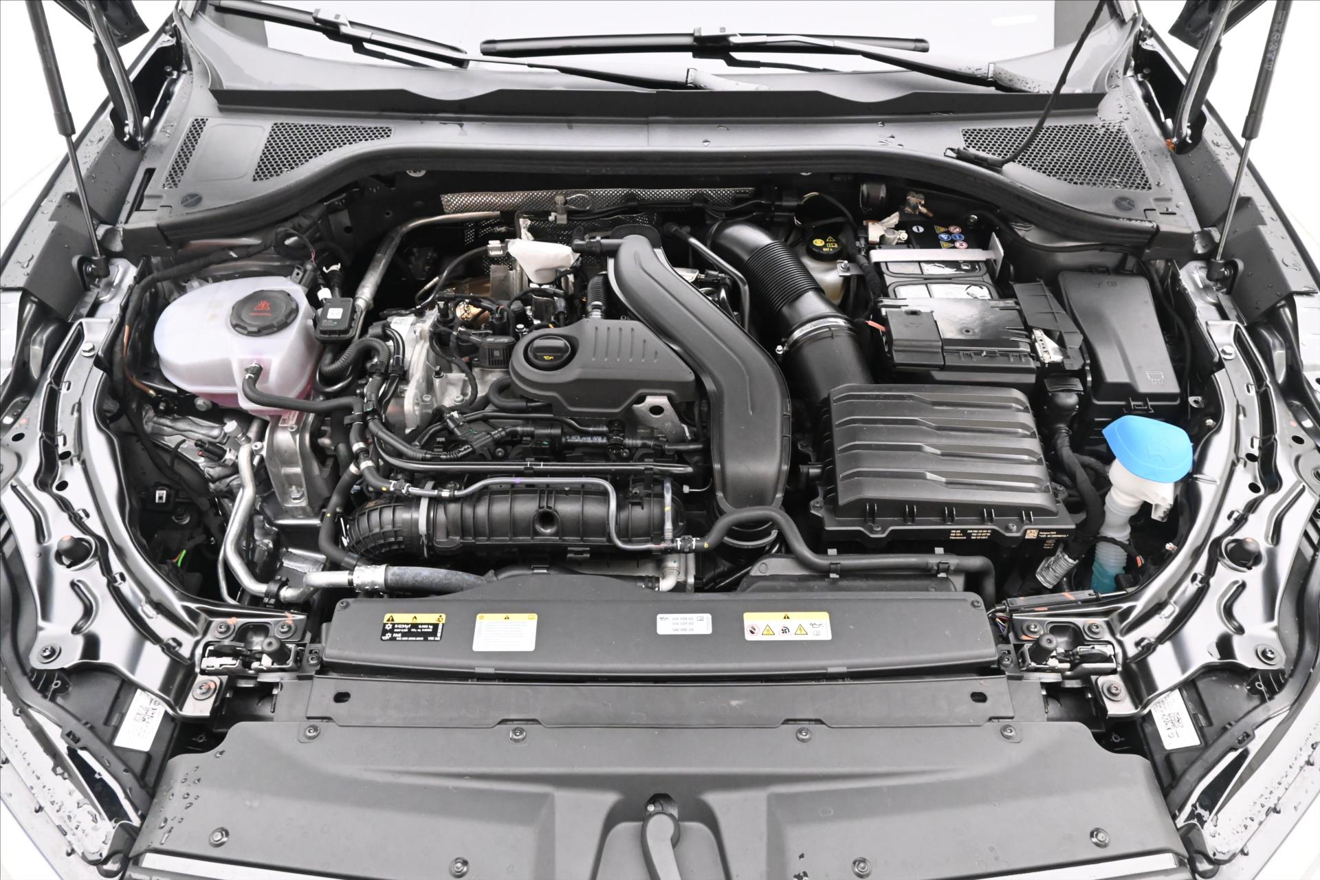 Hlavní fotografie vozu Škoda Superb 1,5 TSI 110kW DSG Selection Záruka až 5 let (10)