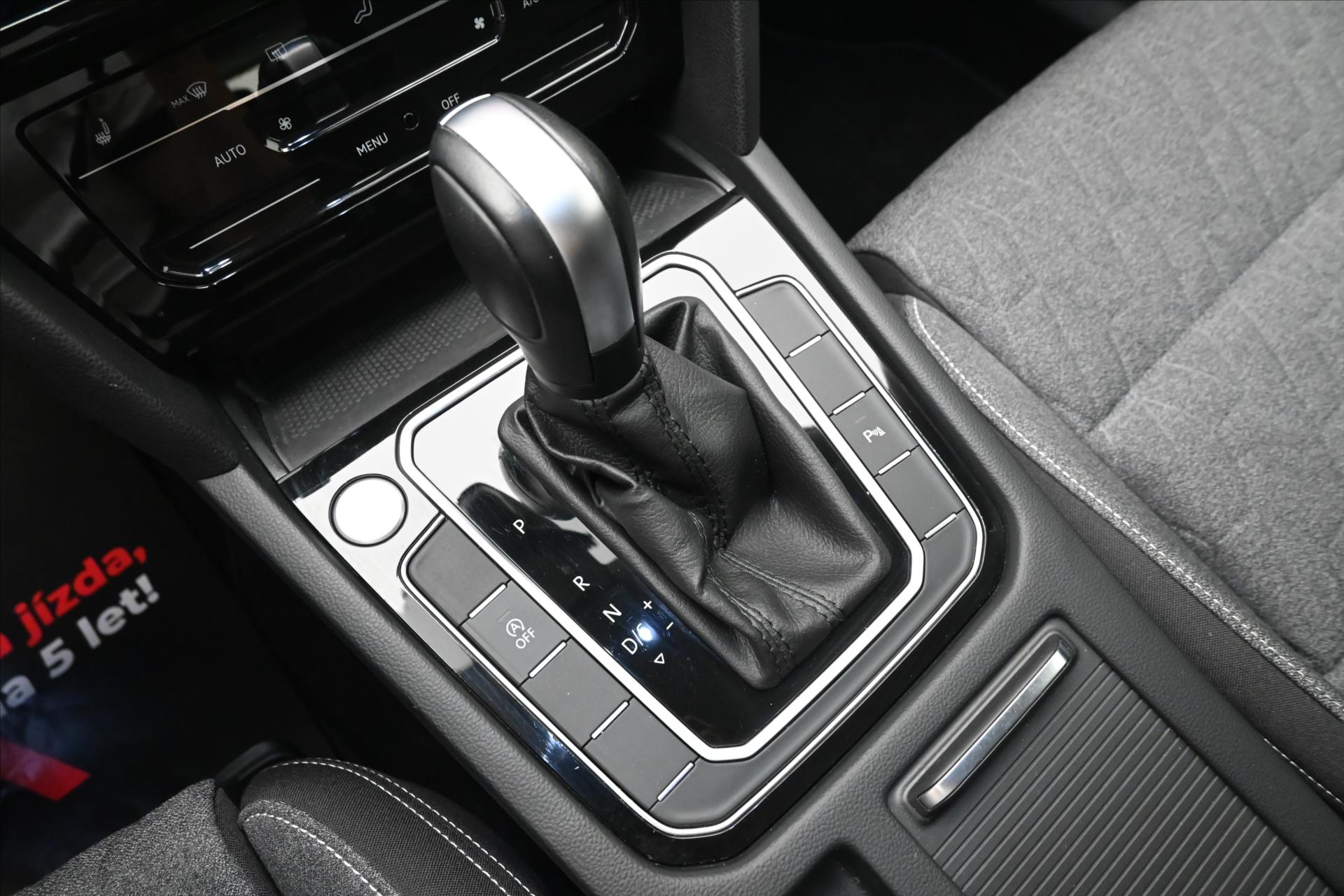 Hlavní fotografie vozu Volkswagen Passat 2,0 TDI 110 kW DSG Business Záruka až 5 let (24)