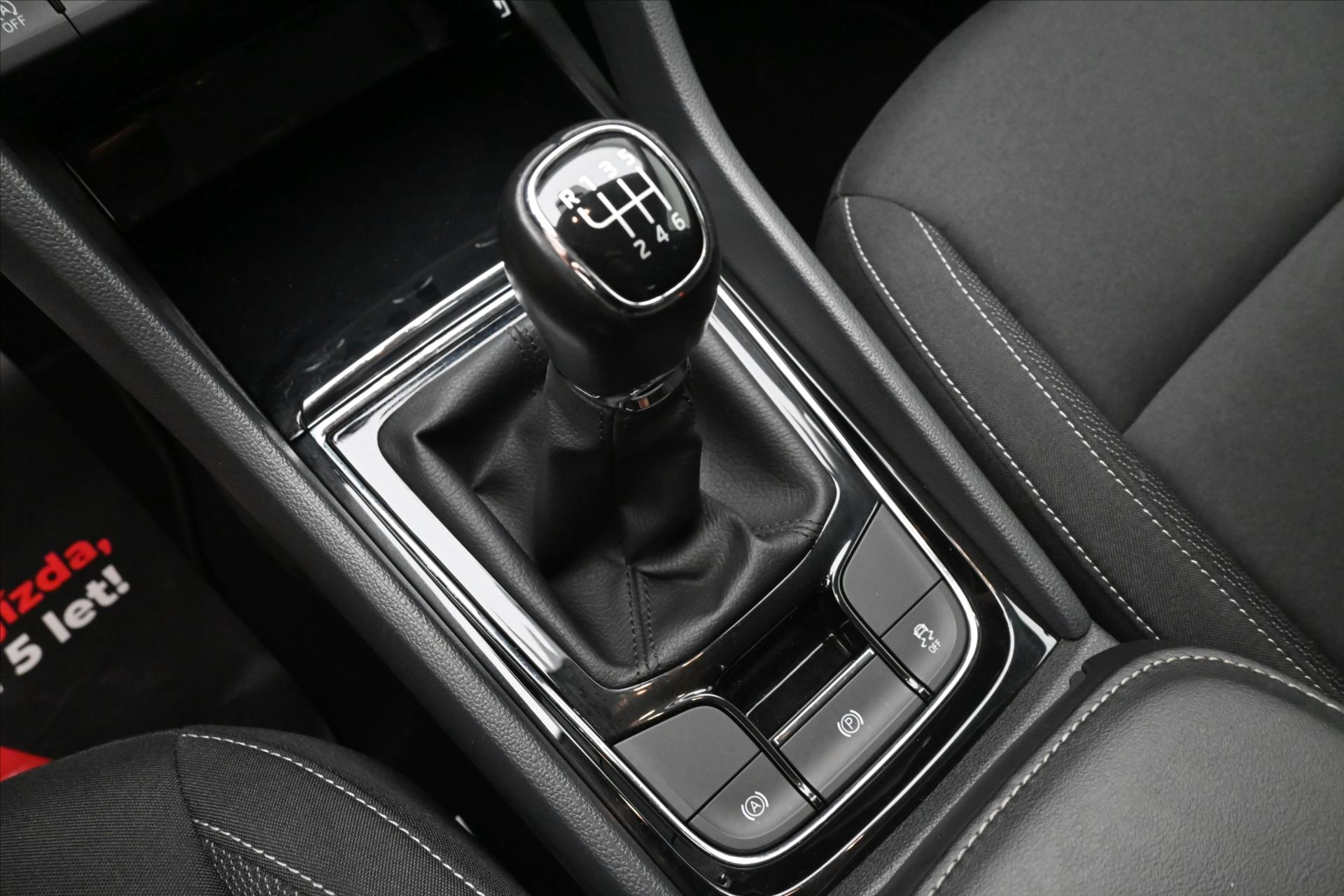 Hlavní fotografie vozu Škoda Karoq 2,0 TDI 110 kW VIRTUAL Kamera Záruka až 5 let (23)