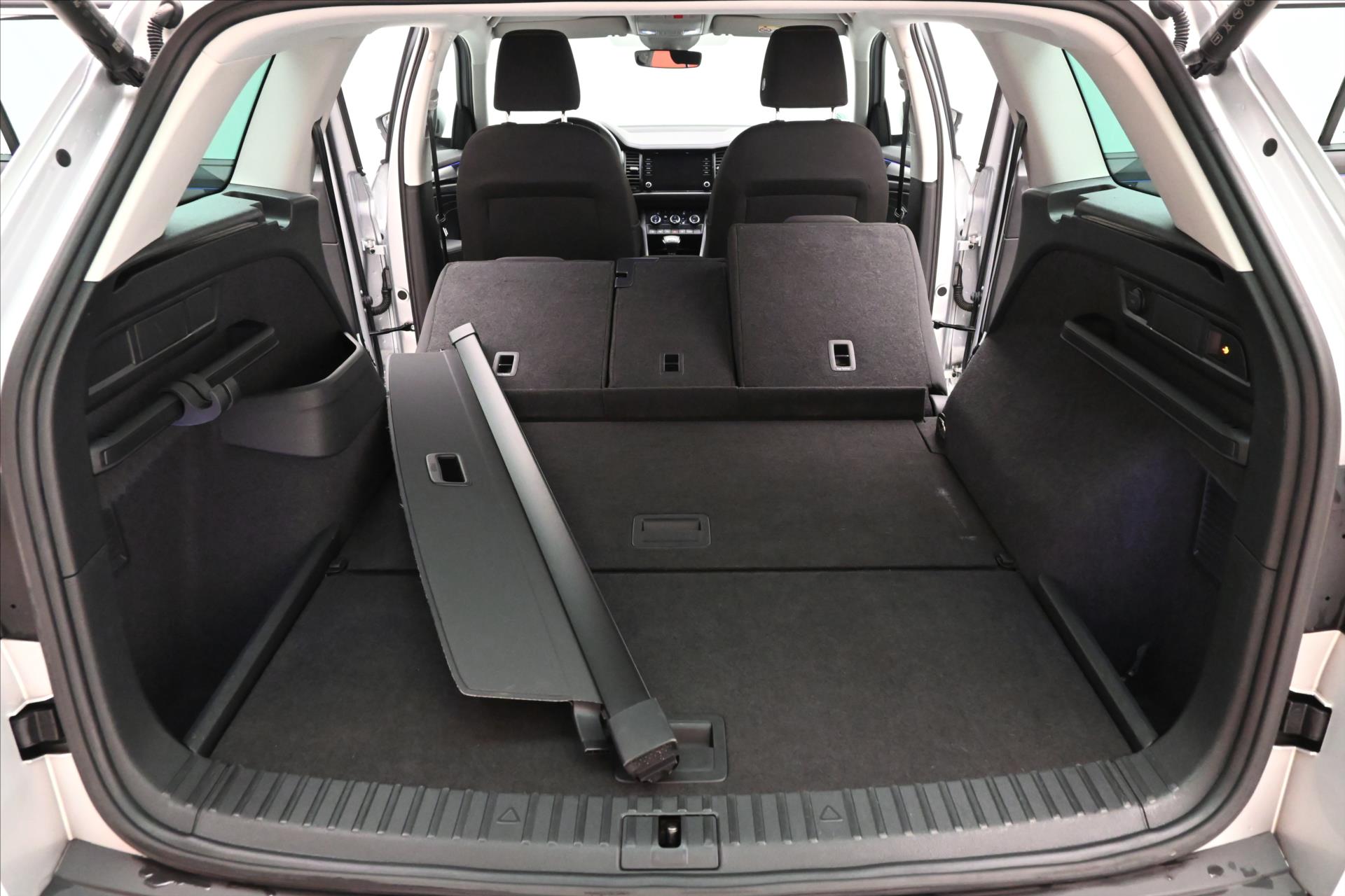 Hlavní fotografie vozu Škoda Kodiaq 2,0 TDI 147 kW DSG 4x4 TAŽNÉ Záruka až 5 let (12)