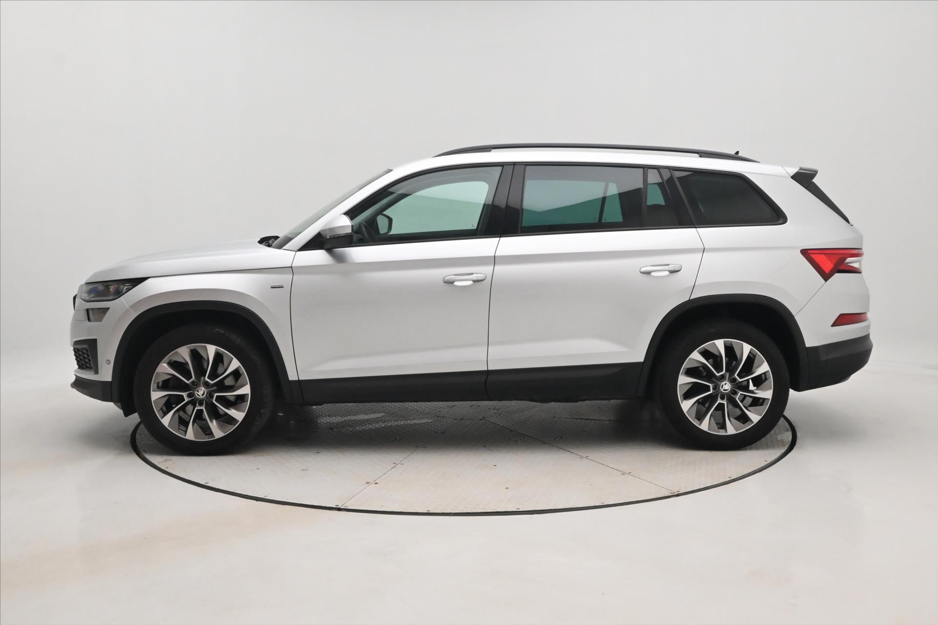 Hlavní fotografie vozu Škoda Kodiaq 2,0 TDI 147 kW DSG 4x4 TAŽNÉ Záruka až 5 let (9)