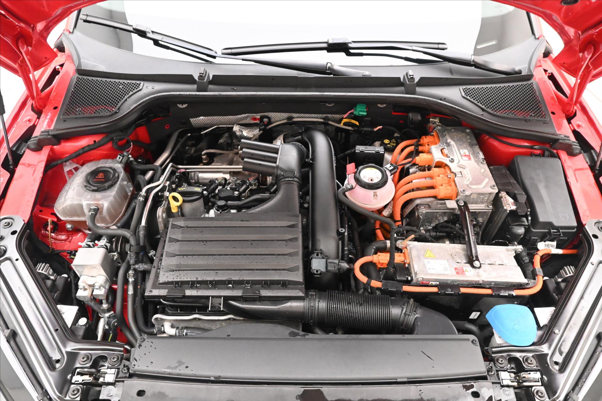 Hlavní fotografie vozu Škoda Octavia 1,4 TSI iV 110kW STYLE DSG Záruka až 5 let (10)