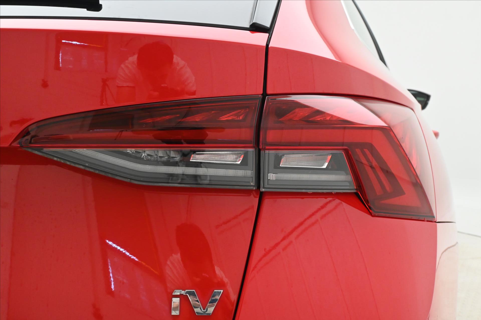 Hlavní fotografie vozu Škoda Octavia 1,4 TSI iV 150kW DSG Style SoH 90% Záruka až 5 let (32)