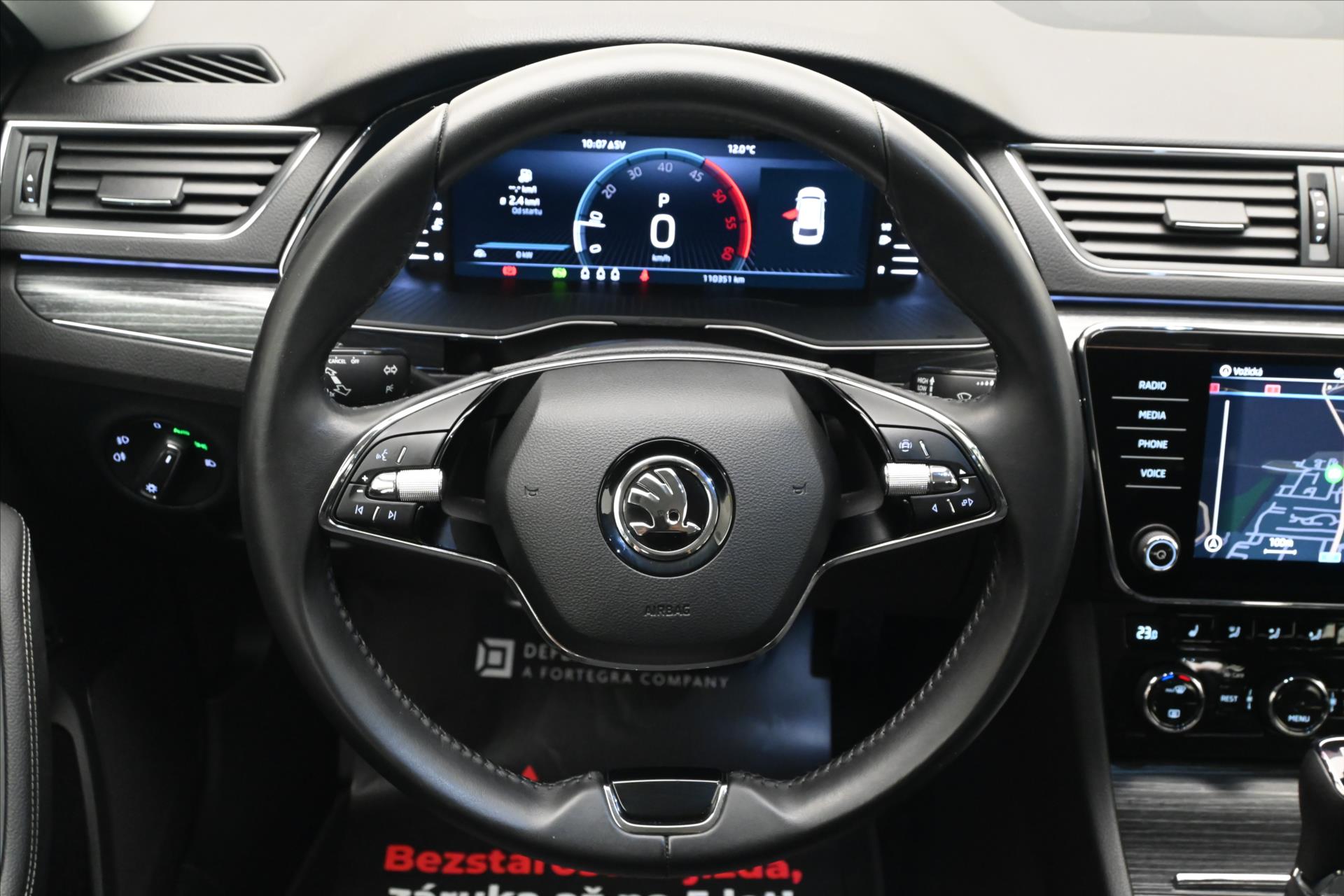 Hlavní fotografie vozu Škoda Superb 2,0 TDI 110 kW DSG Style Záruka až 5 let (19)