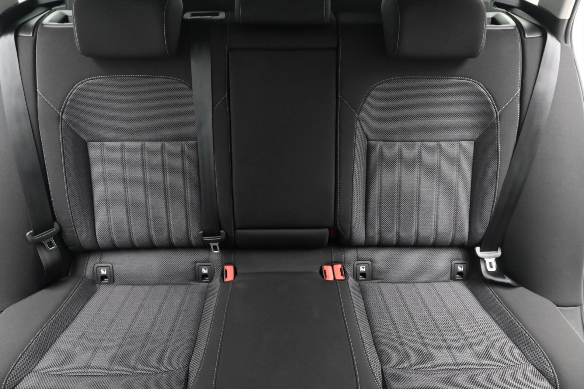 Hlavní fotografie vozu Škoda Superb 2,0 TDI 110 kW DSG Style Záruka až 5 let (29)