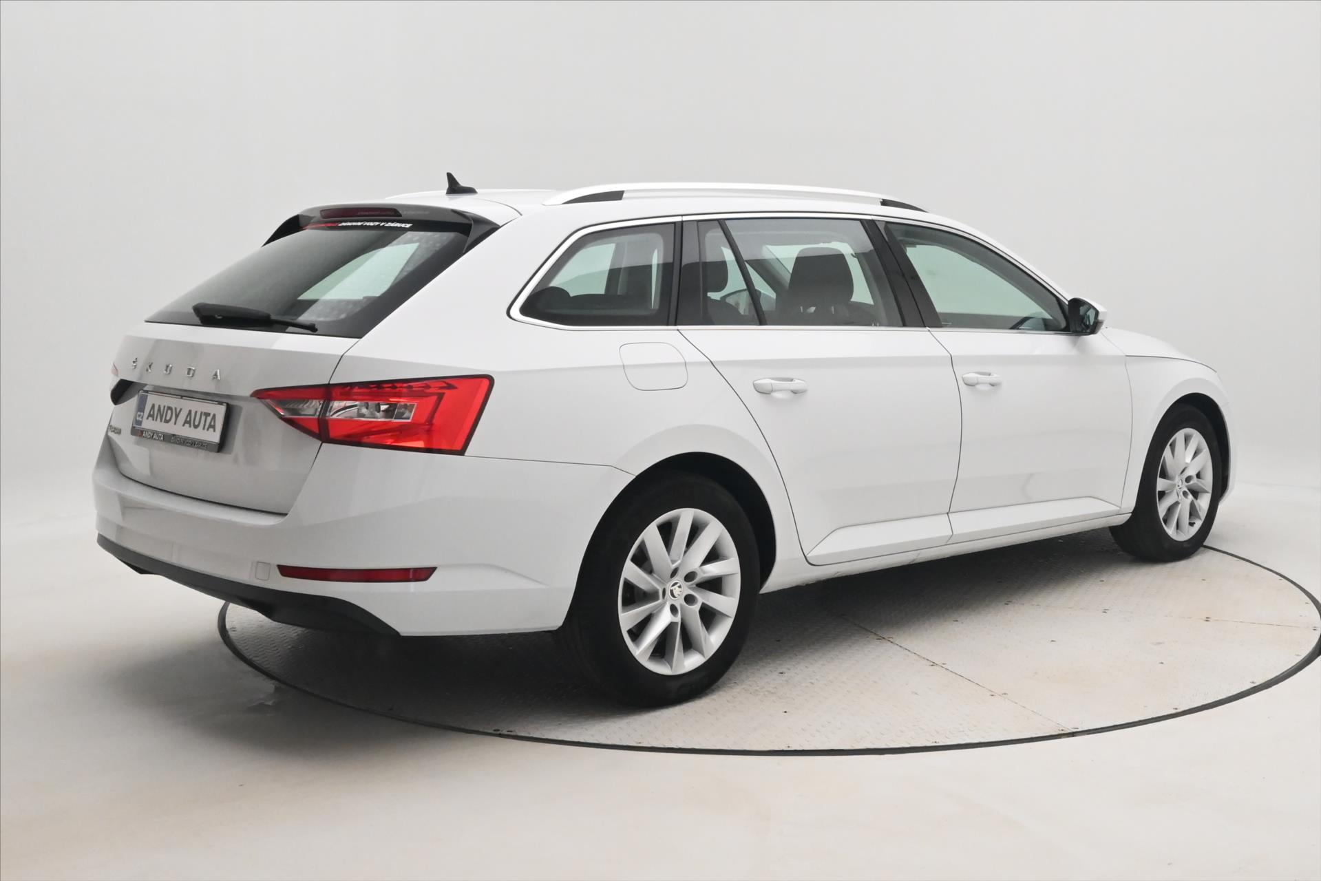 Hlavní fotografie vozu Škoda Superb 2,0 TDI 110 kW DSG Style Záruka až 5 let (6)