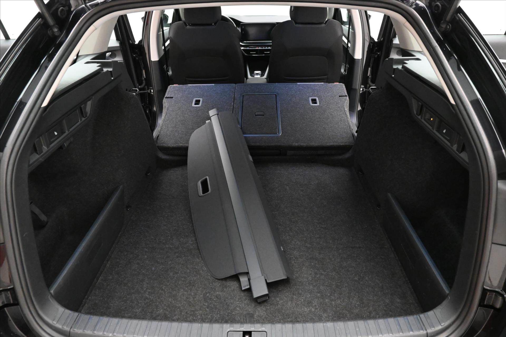 Hlavní fotografie vozu Škoda Octavia 2,0 TDI 110 kW DSG Style Záruka až 5 let (12)