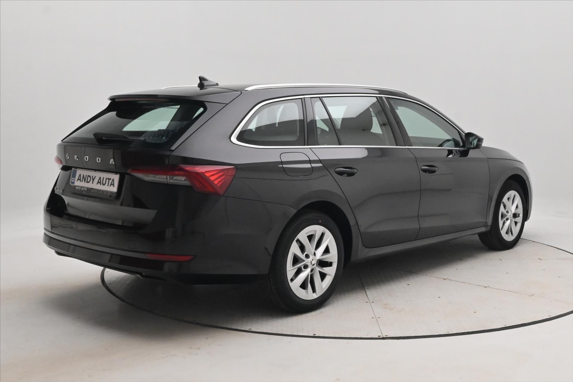 Hlavní fotografie vozu Škoda Octavia 2,0 TDI 110kW DSG Style Záruka až 5 let (6)
