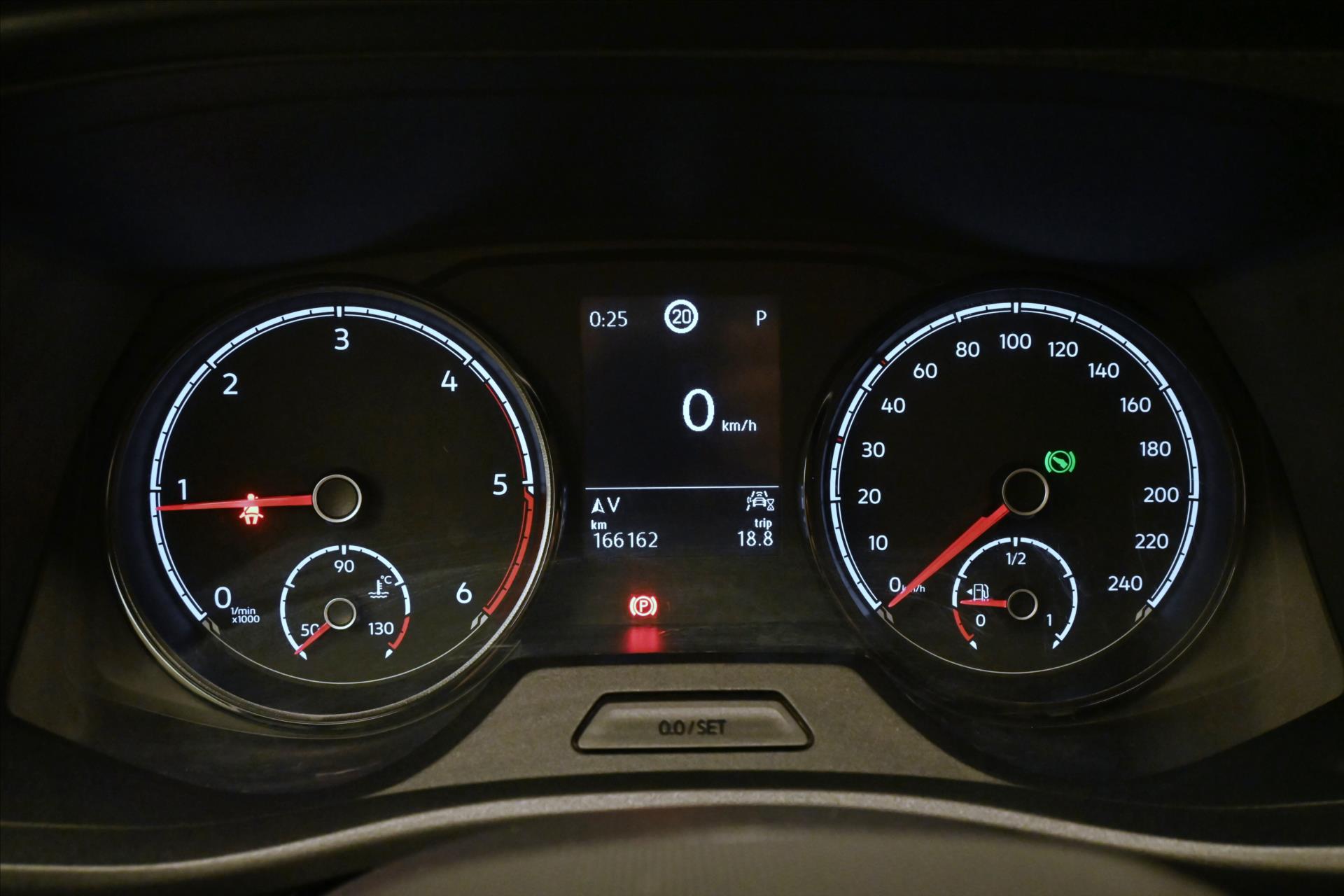 Hlavní fotografie vozu Volkswagen Transporter 2,0 TDI 110kW DSG Záruka až 5 let (17)