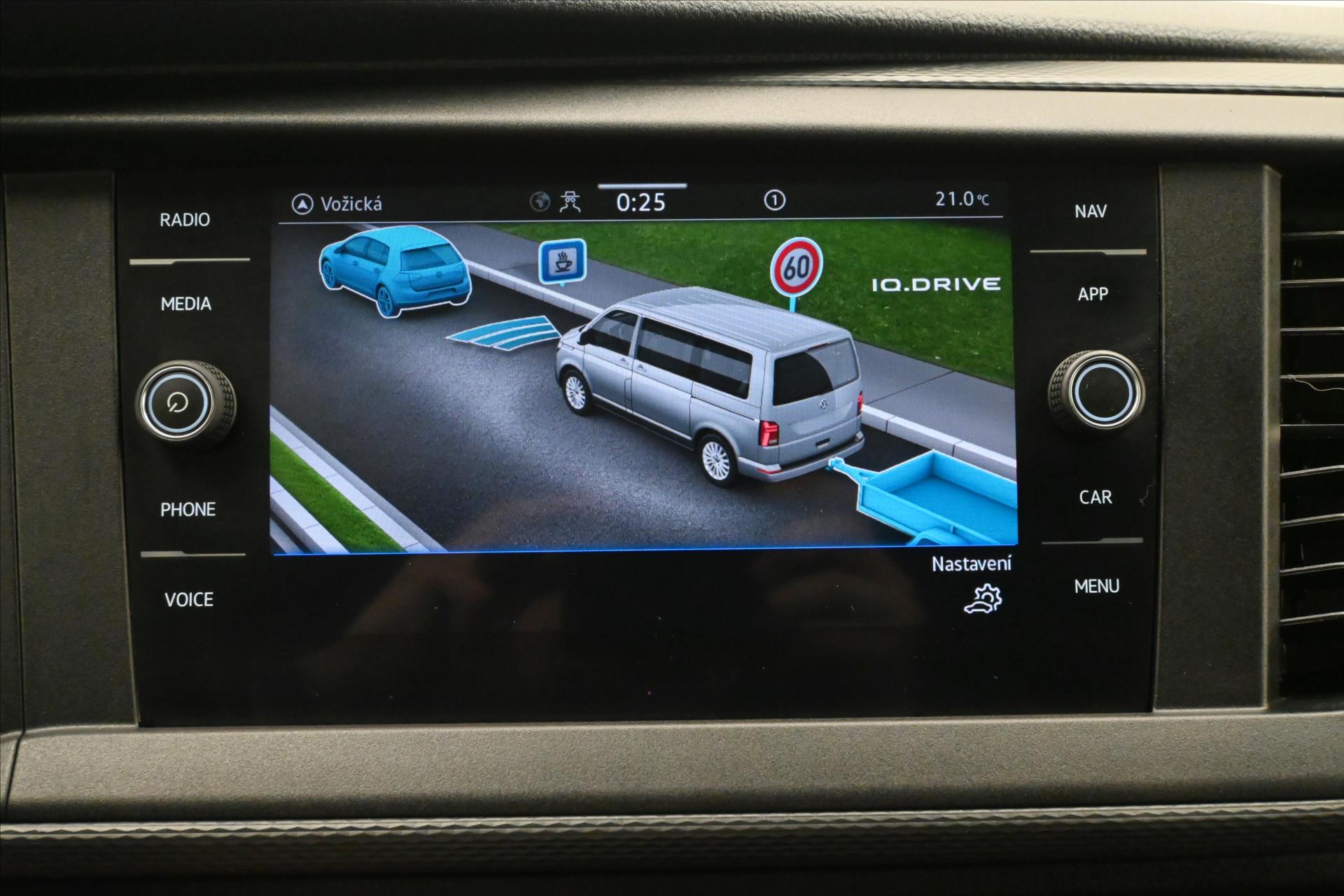 Hlavní fotografie vozu Volkswagen Transporter 2,0 TDI 110kW DSG Záruka až 5 let (20)