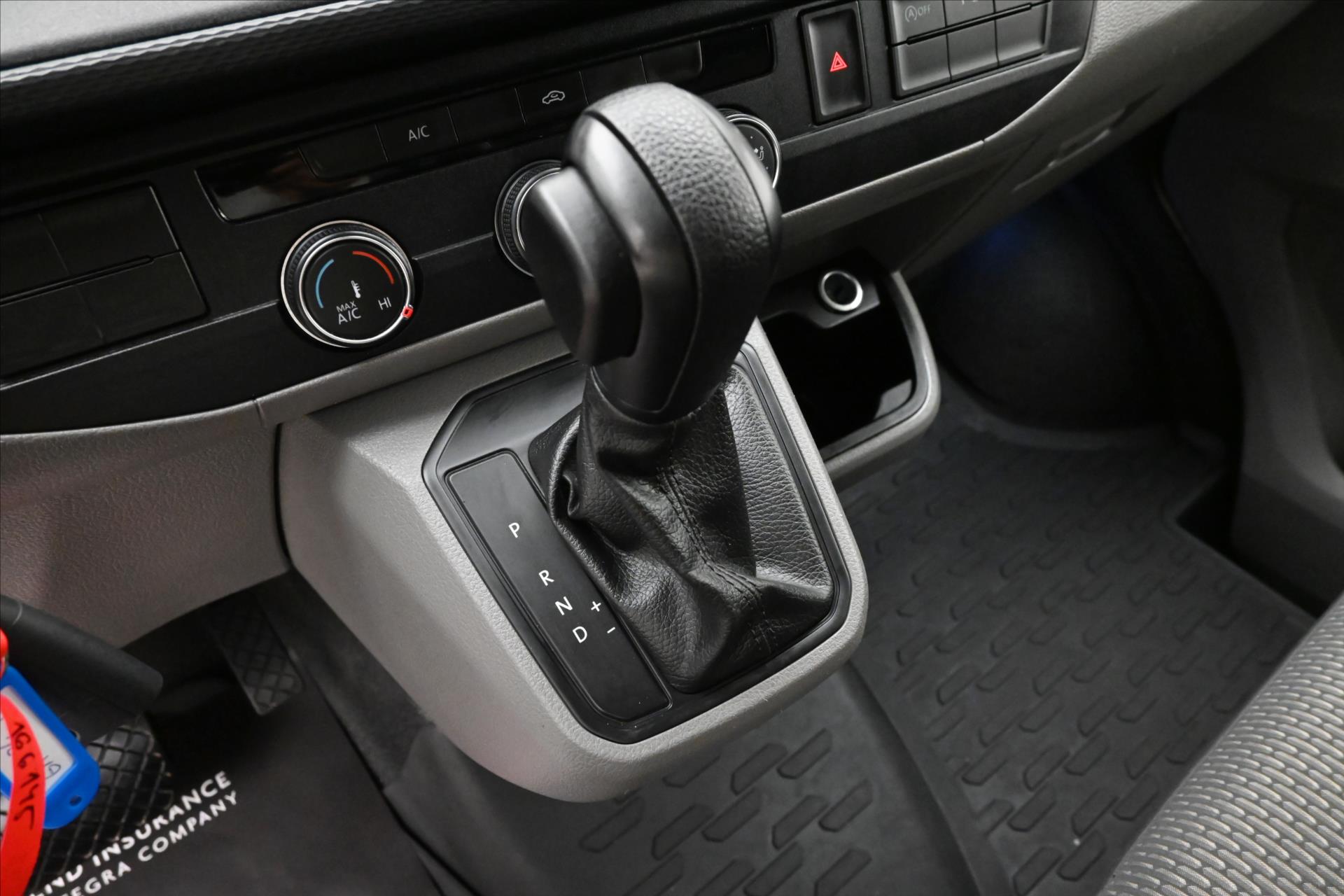 Hlavní fotografie vozu Volkswagen Transporter 2,0 TDI 110kW DSG Záruka až 5 let (23)
