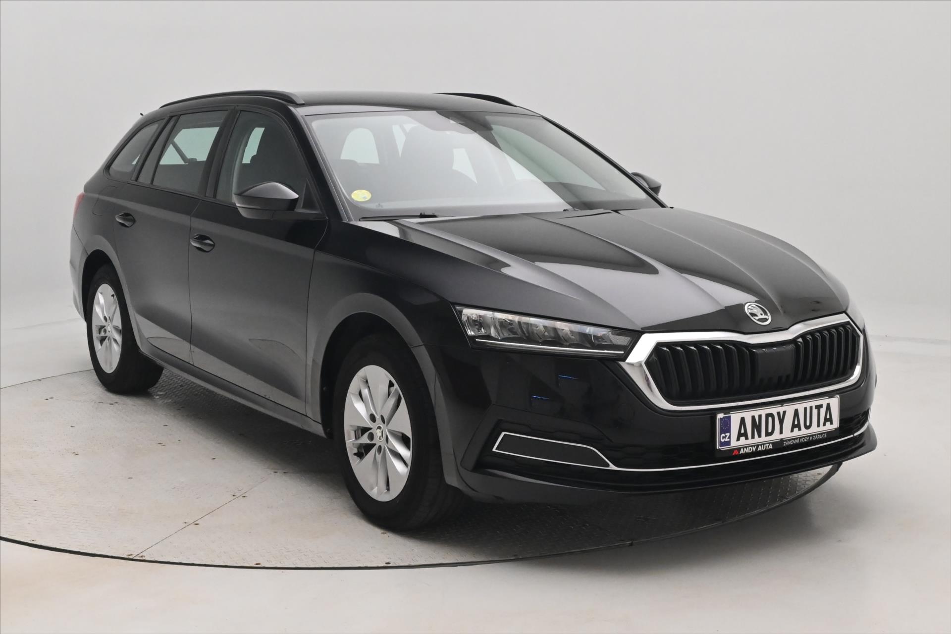 Main photo of the car Skoda Octavia 2.0 TDI 110kW DSG Ambition WE ARE PREPARING THE CAR FOR SALE (3)