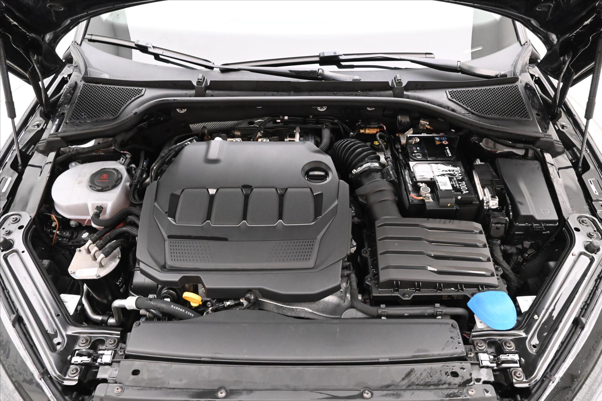 Main photo of the car Skoda Octavia 2.0 TDI 110kW DSG Ambition WE ARE PREPARING THE CAR FOR SALE (9)