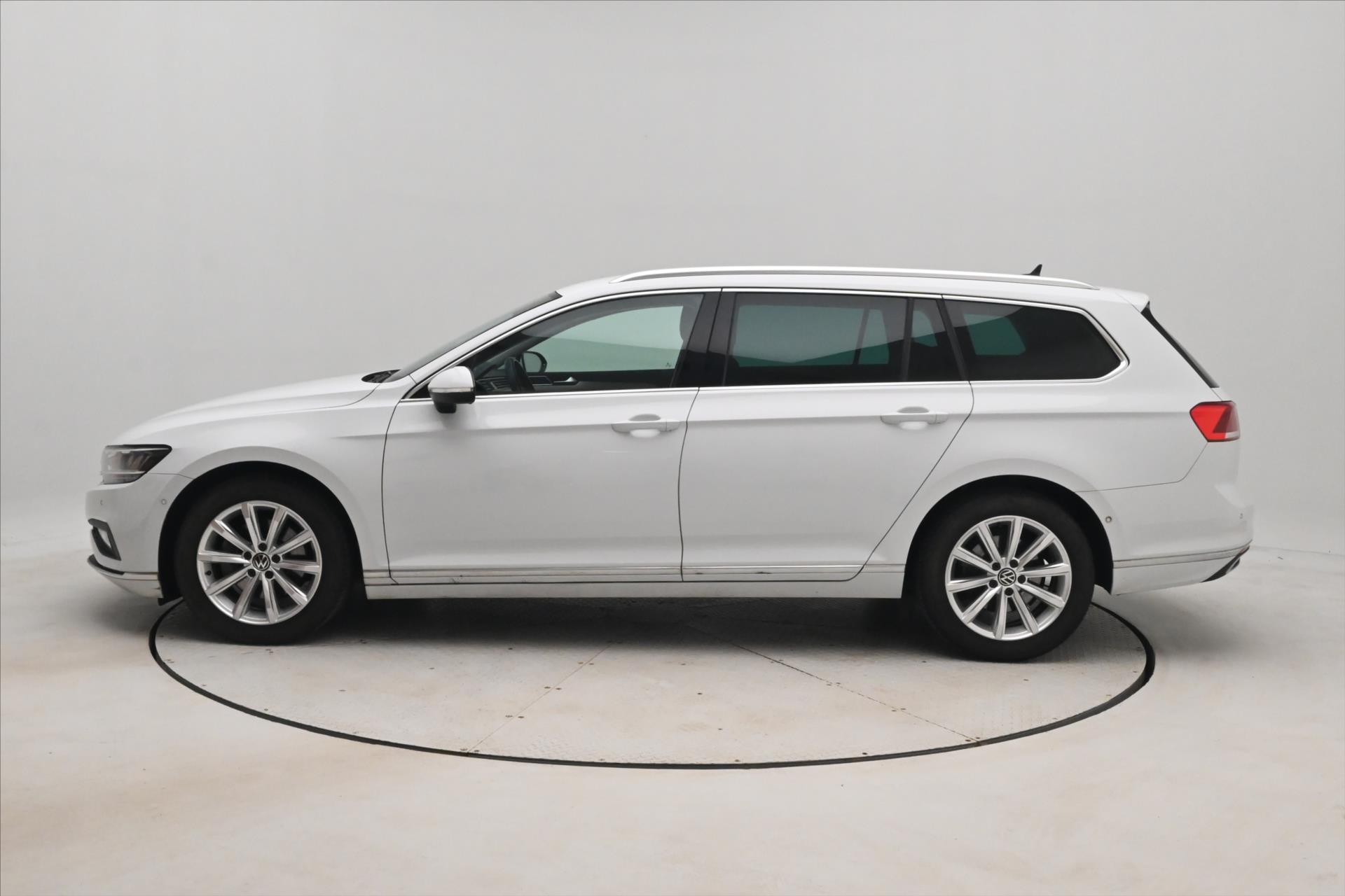 Hlavní fotografie vozu Volkswagen Passat 2,0 TDI 110 kW DSG ELEGANCE Záruka až 5 let (8)