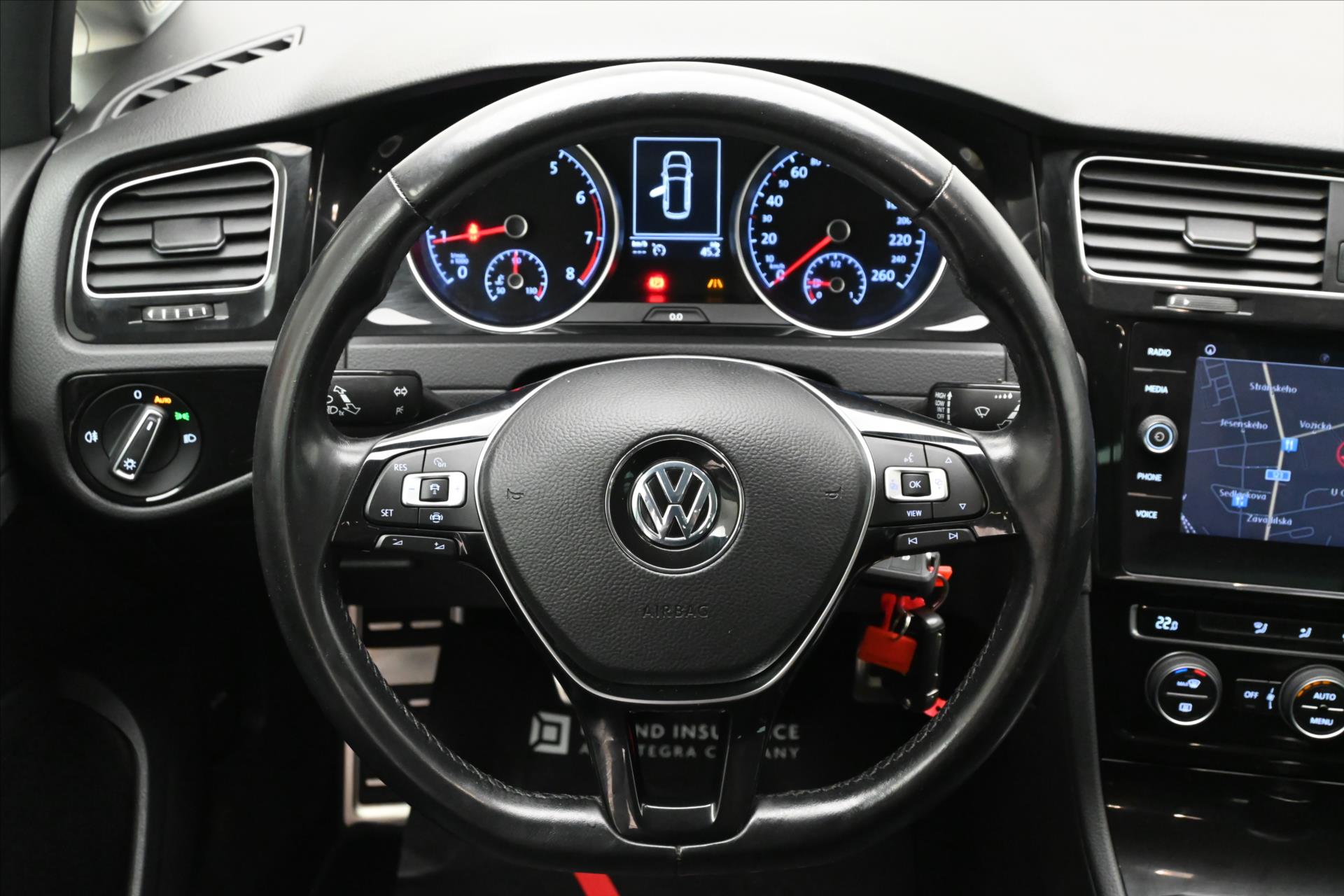 Hlavní fotografie vozu Volkswagen Golf 1,5 TSI 96kW BLUEMOTION Záruka až 5 let (19)