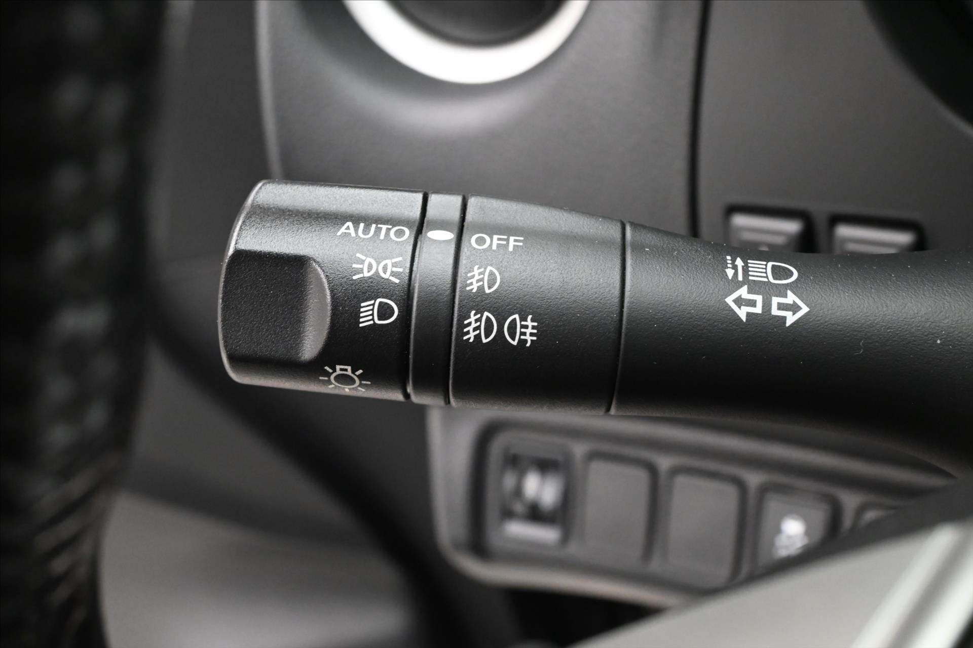 Hlavní fotografie vozu Nissan Navara 2,3 dCi 140kW AT6 4x4 Záruka až 5 let (25)
