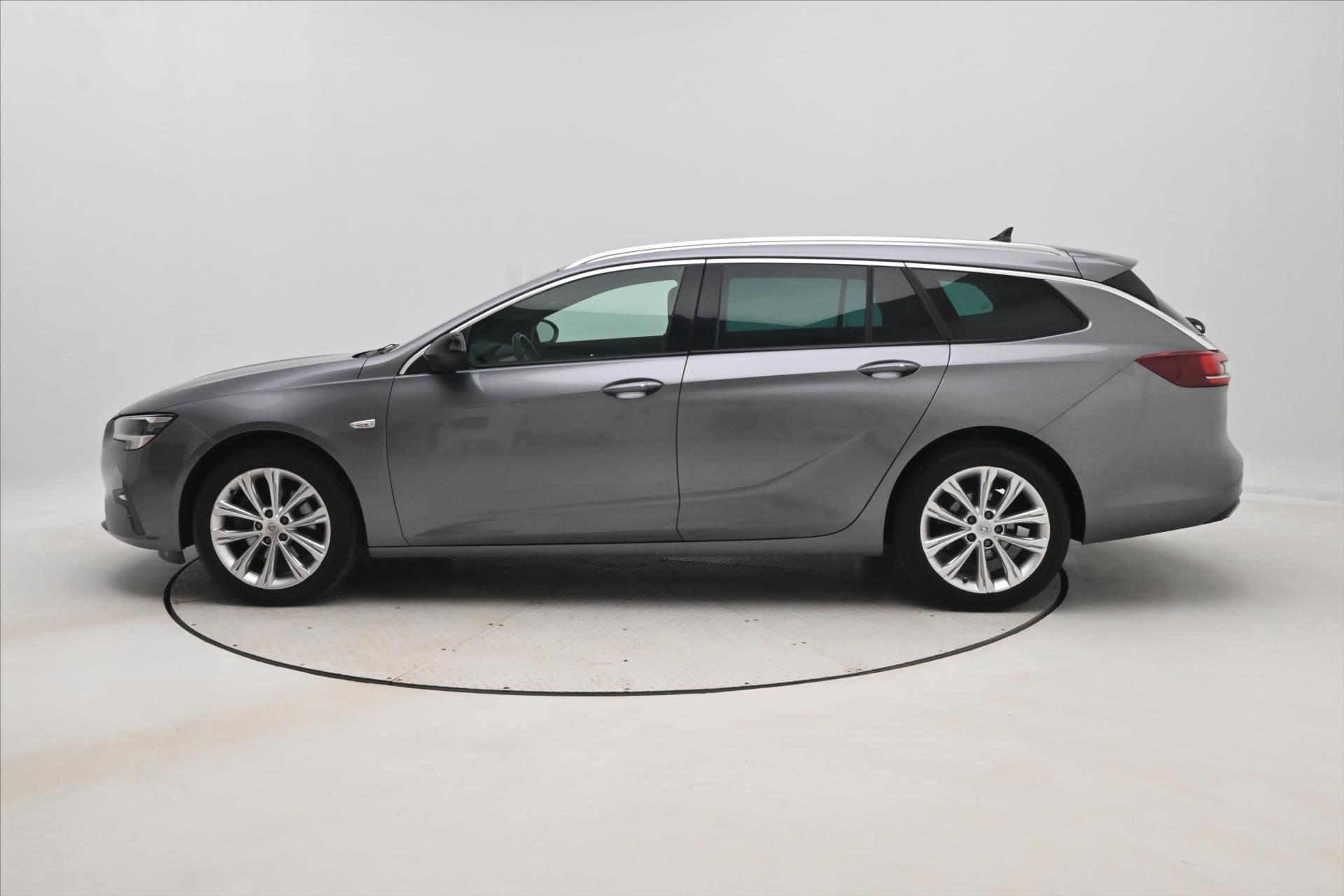 Hlavní fotografie vozu Opel Insignia 2,0 CDTI 128 kW AT8 SportTourer Záruka až 5 let (9)