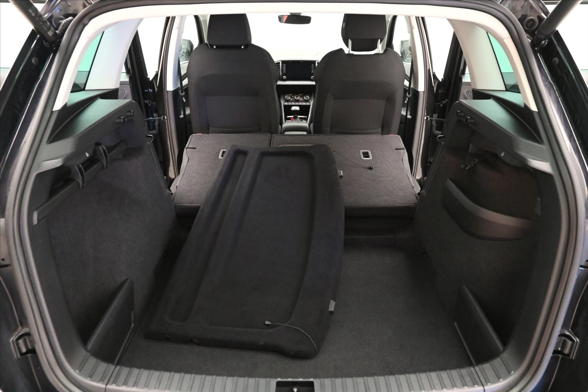 Hlavní fotografie vozu Škoda Karoq 2,0 TDI 85kW DSG Business Záruka až 5 let (12)