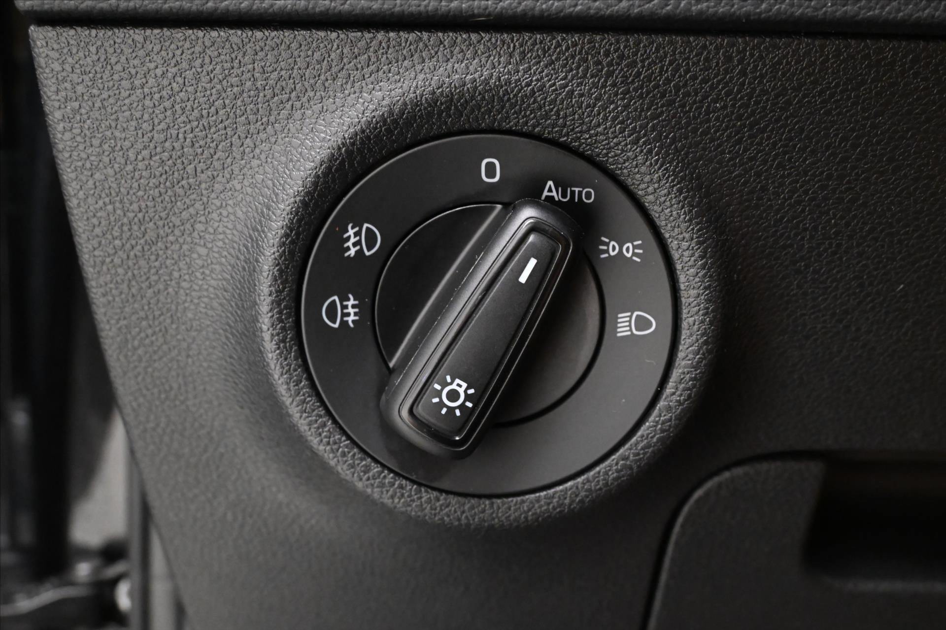 Hlavní fotografie vozu Škoda Karoq 2,0 TDI 85kW DSG Business Záruka až 5 let (27)