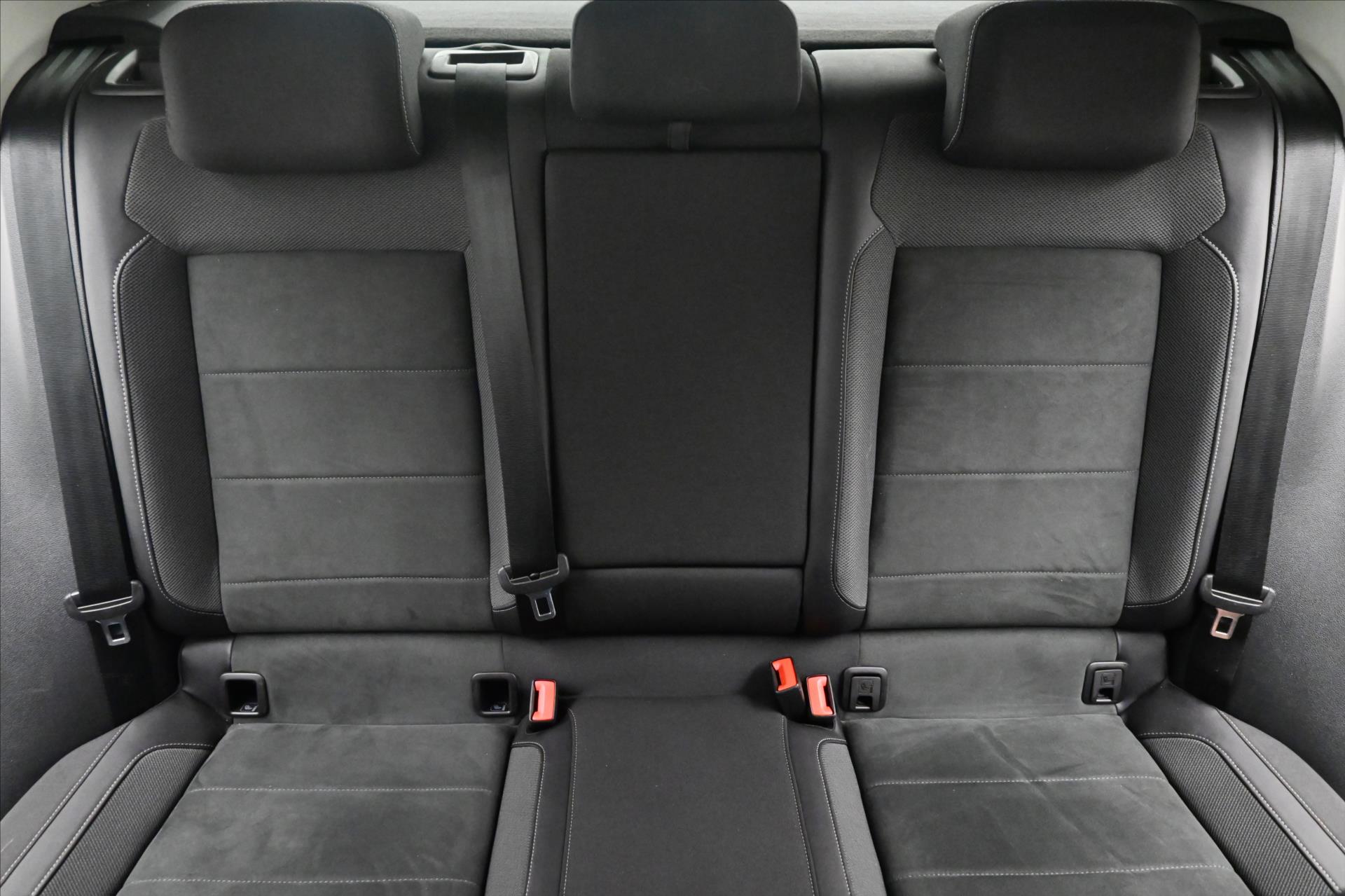 Main photo of the car Volkswagen T-Roc 2.0 TDI 110kW DSG Style Warranty up to 5 years (29)