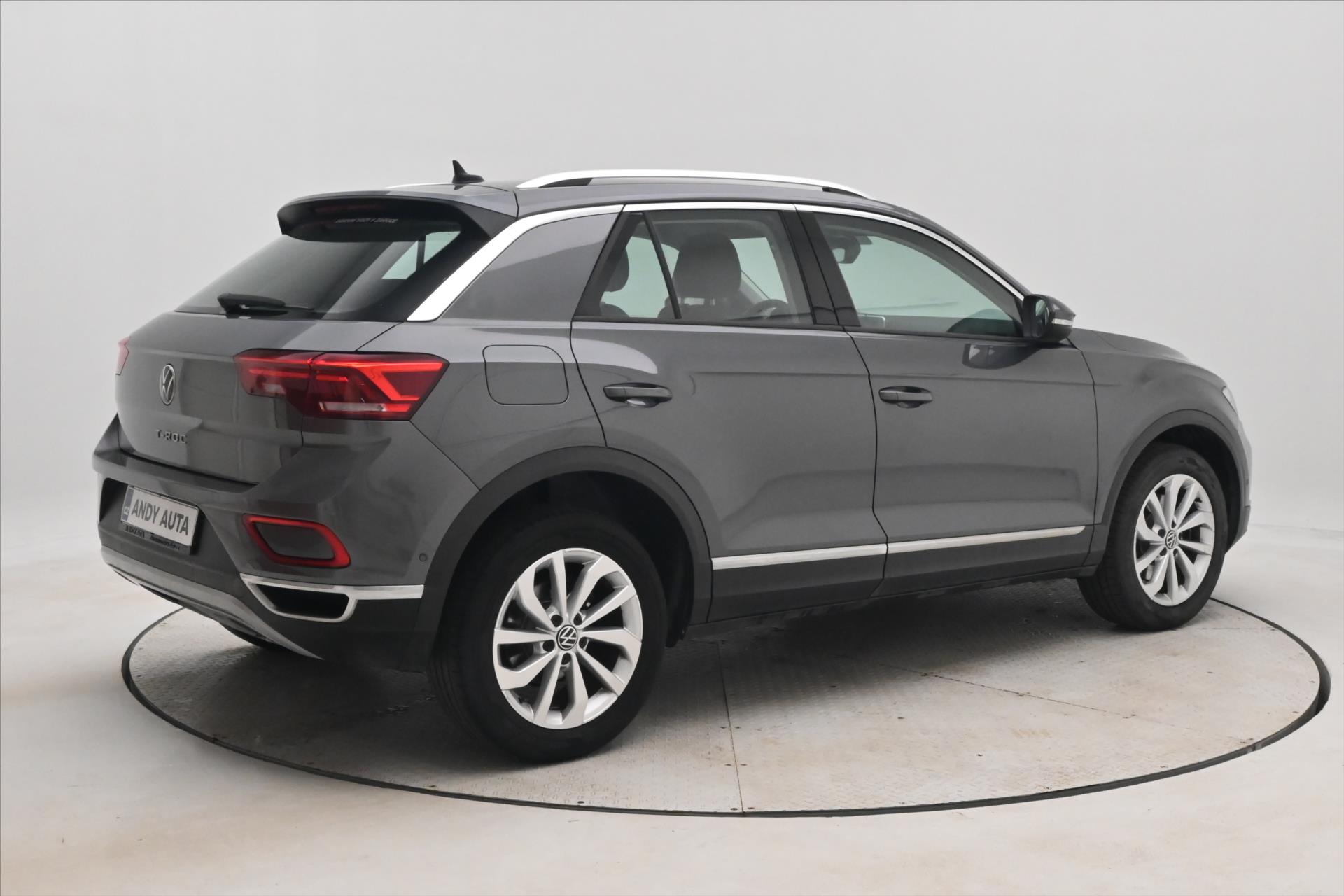 Main photo of the car Volkswagen T-Roc 2.0 TDI 110kW DSG Style Warranty up to 5 years (6)