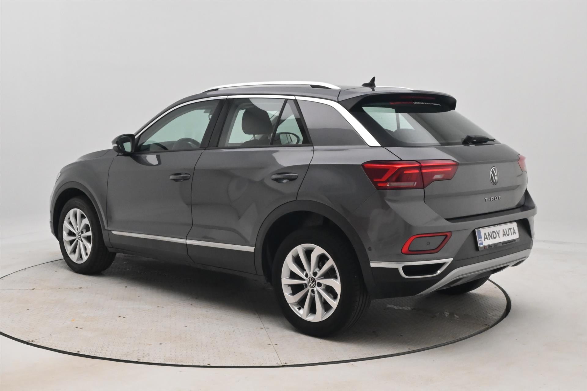 Main photo of the car Volkswagen T-Roc 2.0 TDI 110kW DSG Style Warranty up to 5 years (8)
