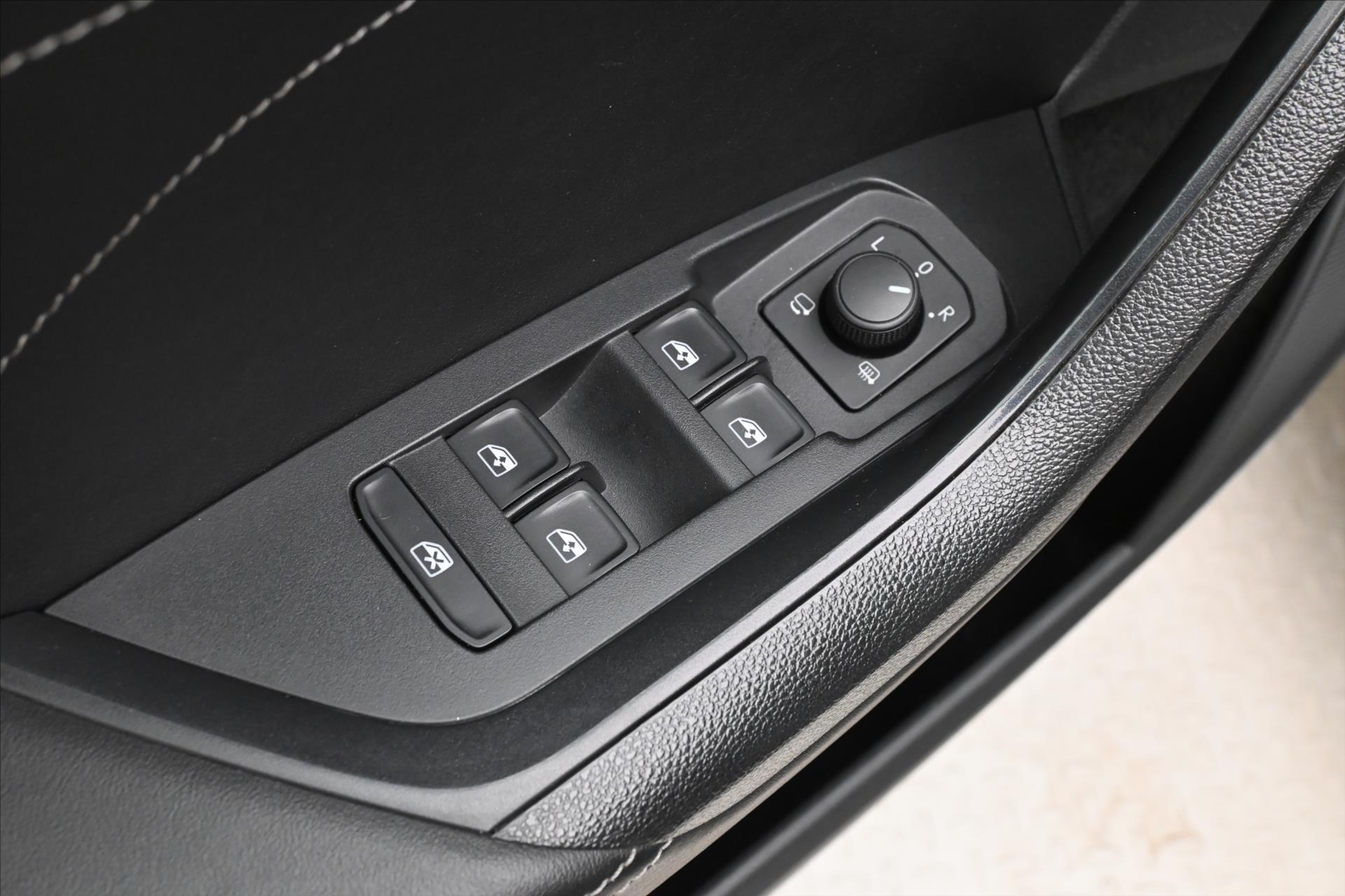 Hlavní fotografie vozu Škoda Kodiaq 2,0 TDI 110 kW DSG NAVI TAŽNÉ Záruka až 5 let (26)