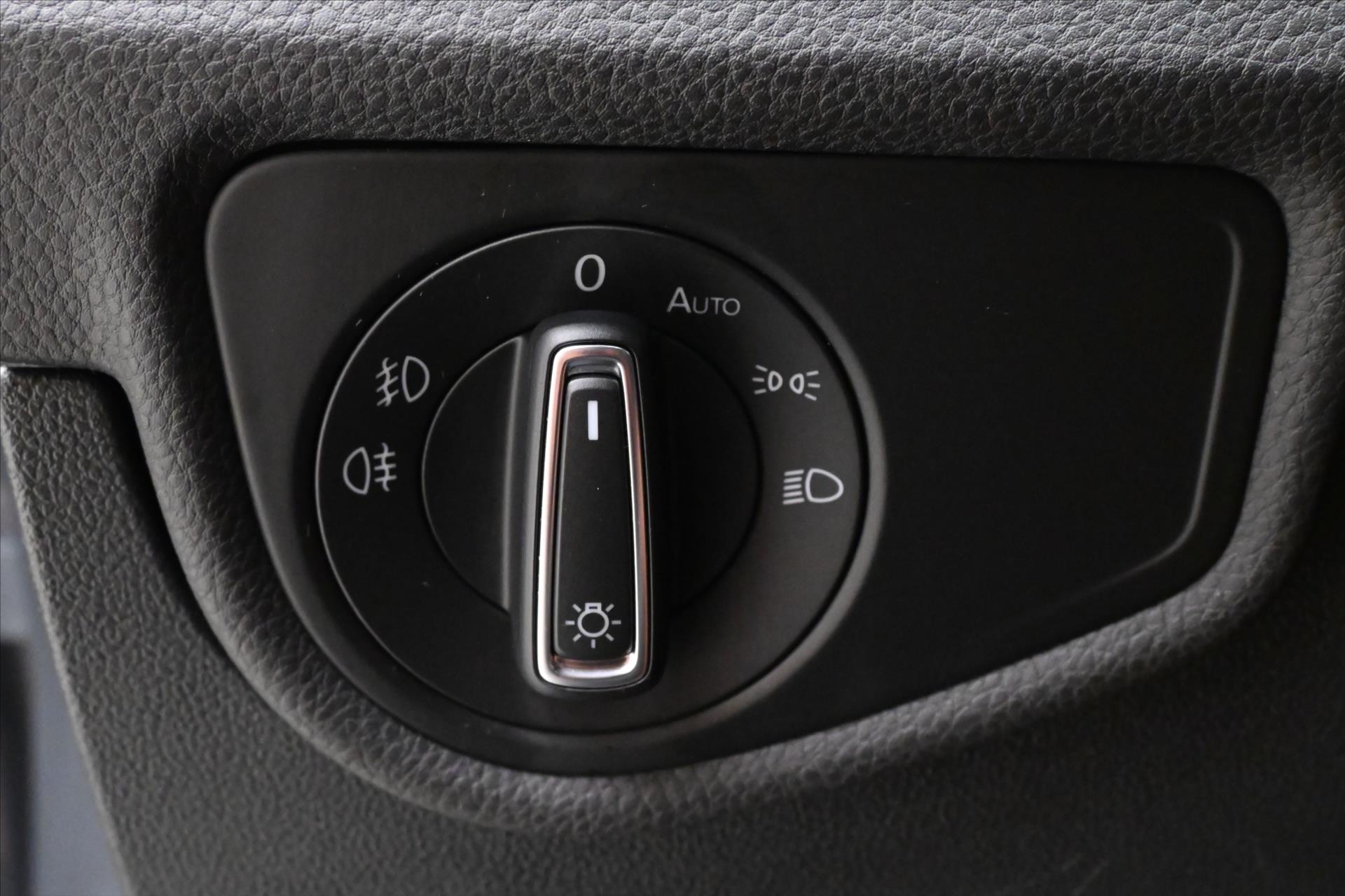 Hlavní fotografie vozu Volkswagen Touran 2,0 TDI 110KW DSG 7míst Záruka až 5 let (28)
