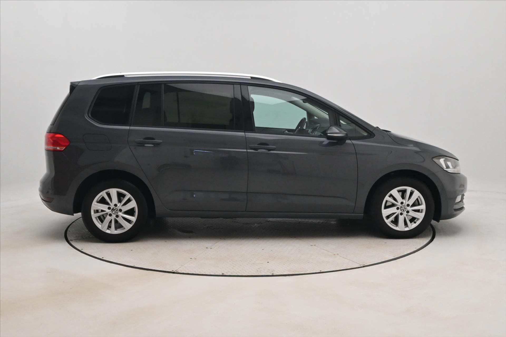 Hlavní fotografie vozu Volkswagen Touran 2,0 TDI 110KW DSG 7míst Záruka až 5 let (4)