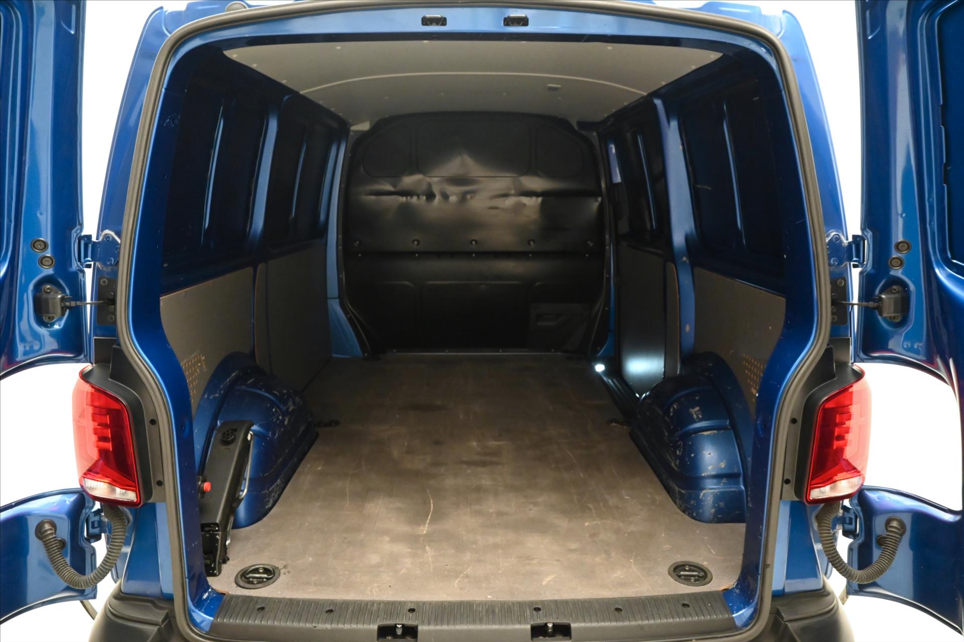 Main photo of the car Volkswagen Transporter 2.0 TDI 110kW DSG Warranty up to 5 years (10)