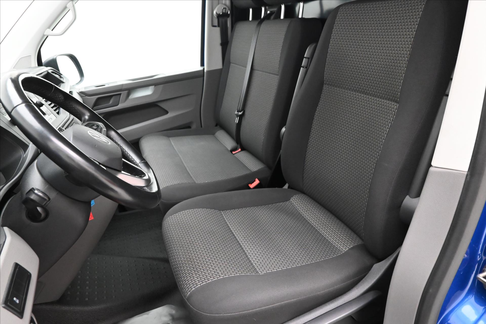 Main photo of the car Volkswagen Transporter 2.0 TDI 110kW DSG Warranty up to 5 years (26)