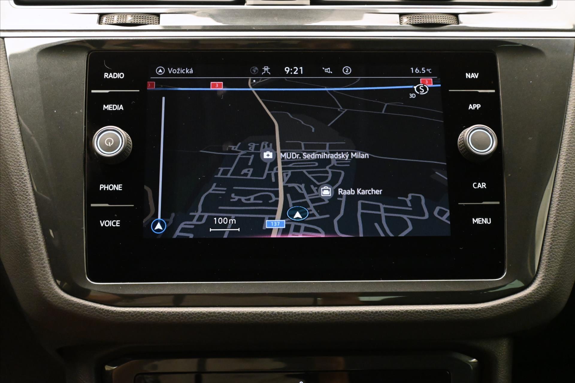 Hlavní fotografie vozu Volkswagen Tiguan 2,0 TDI 110 kW DSG Life Záruka až 5 let (21)