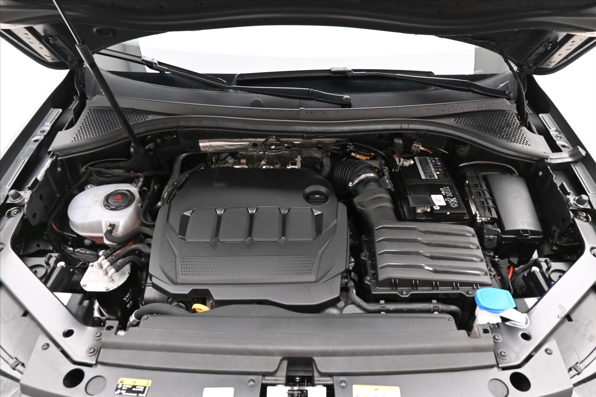 Hlavní fotografie vozu Volkswagen Tiguan 2,0 TDI 110 kW DSG Life Záruka až 5 let (10)