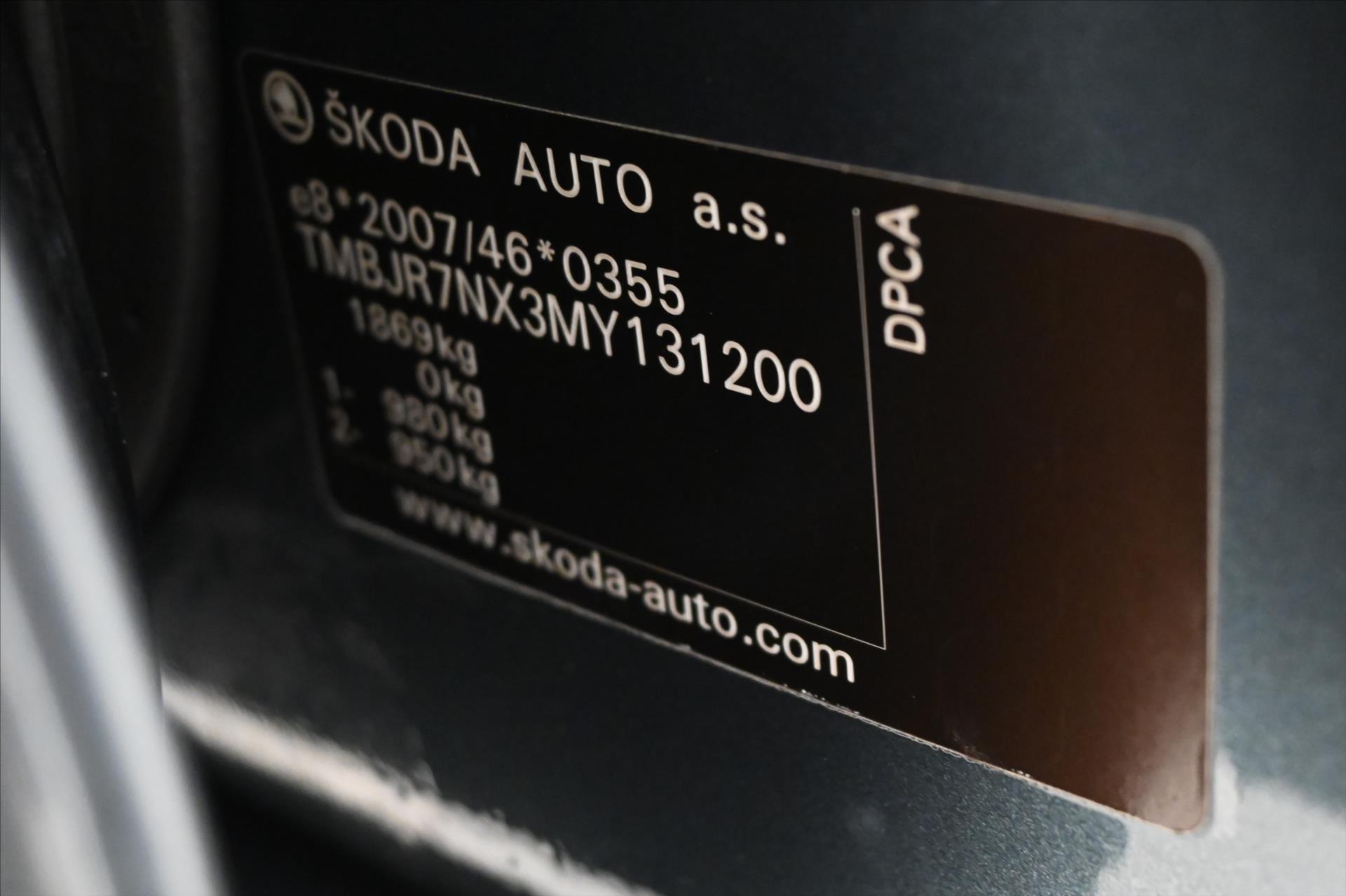 Hlavní fotografie vozu Škoda Octavia 1,5 TSI 110kW Ambition Manuál Záruka až 5 let (13)