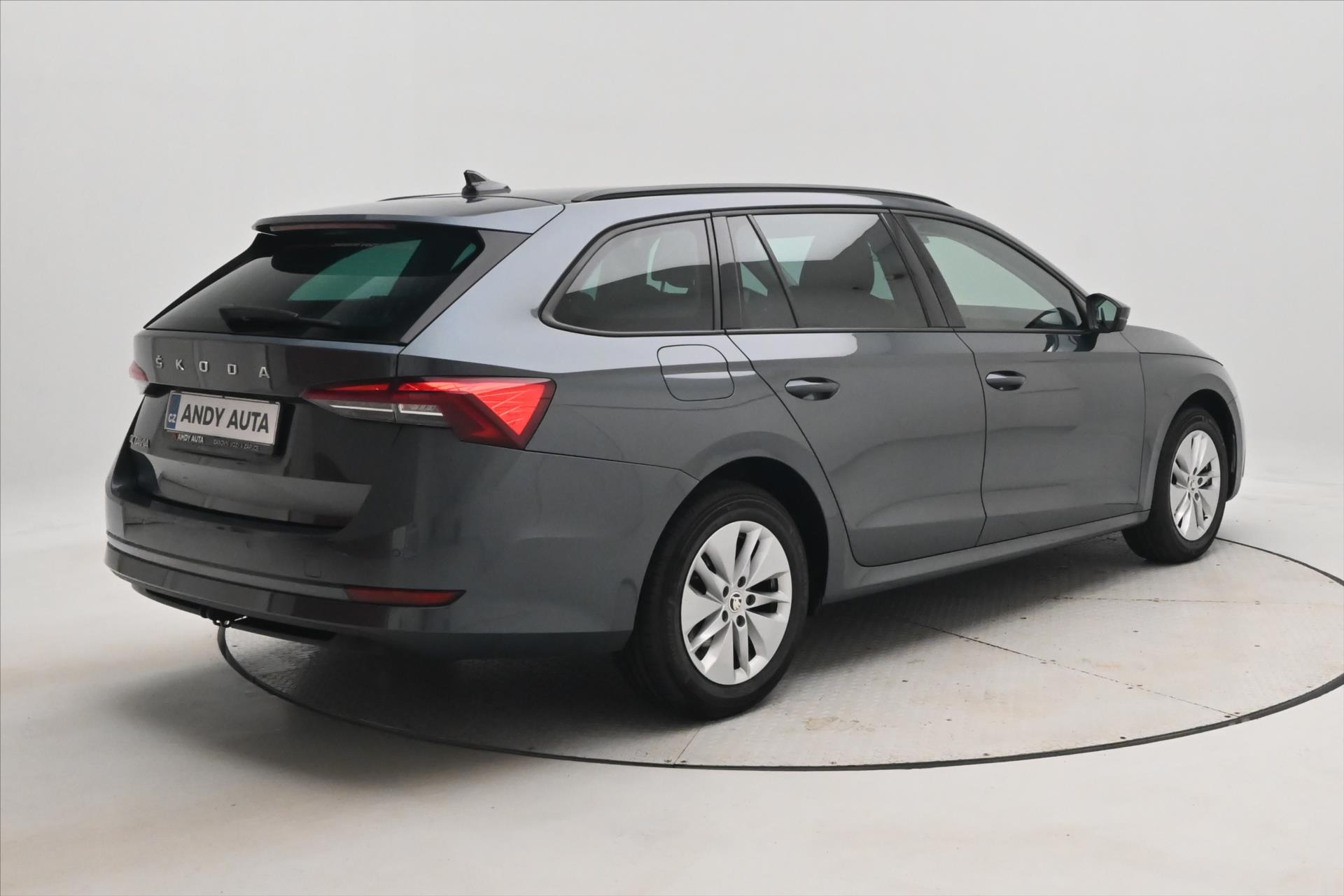Hlavní fotografie vozu Škoda Octavia 1,5 TSI 110kW Ambition Manuál Záruka až 5 let (6)
